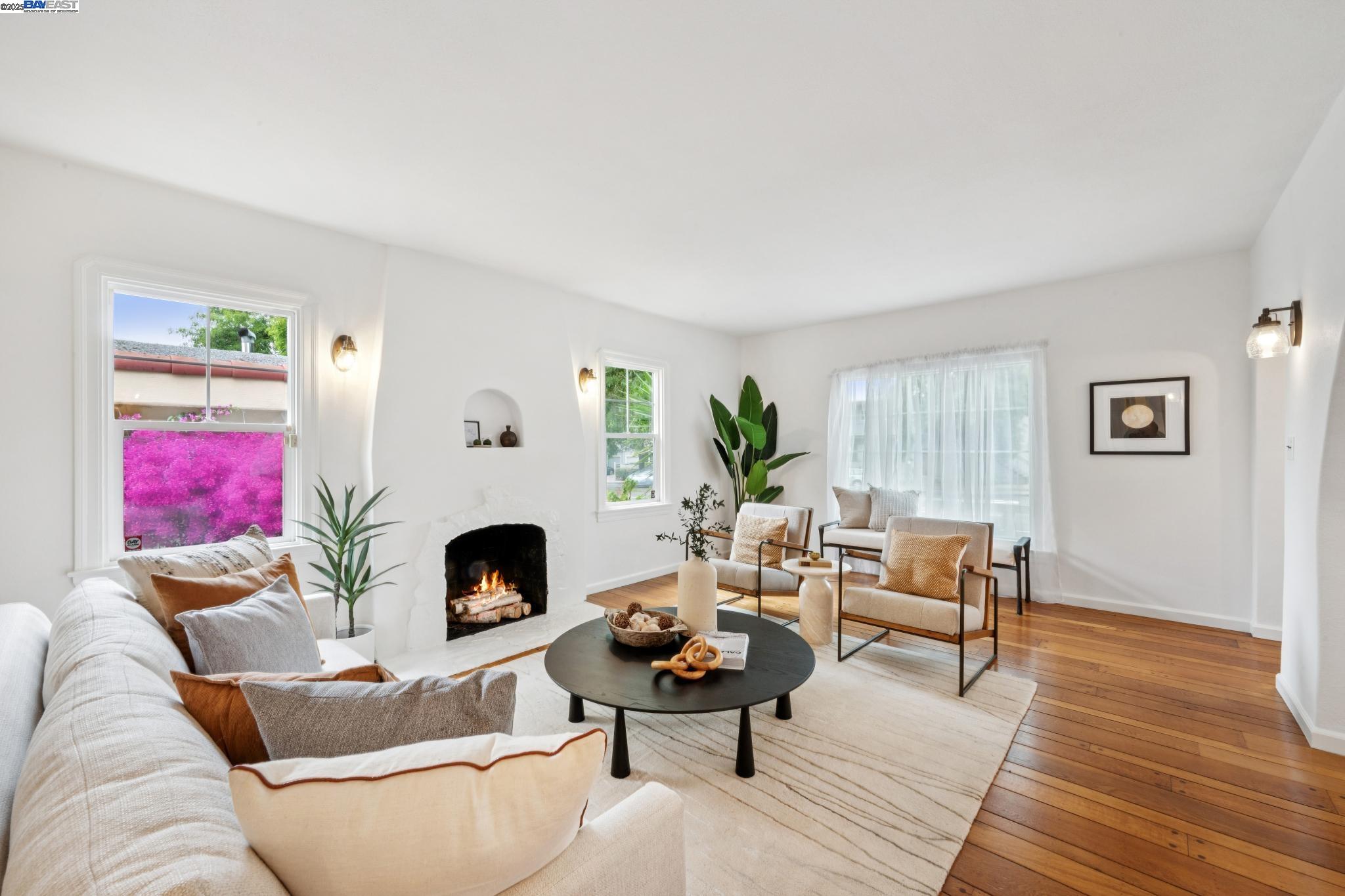 Detail Gallery Image 8 of 40 For 3764 35th Avenue, Oakland,  CA 94619 - 2 Beds | 1 Baths