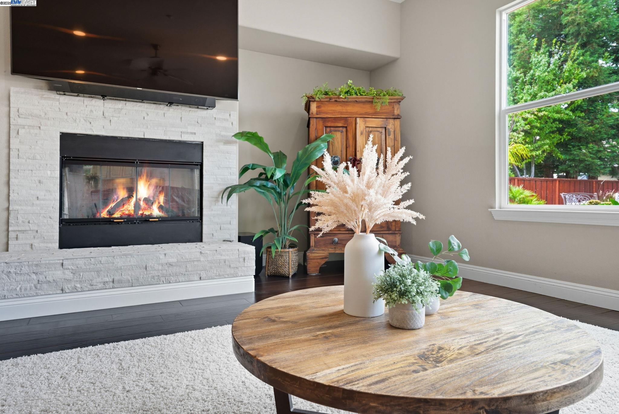 Detail Gallery Image 15 of 57 For 2772 San Minete Dr, Livermore,  CA 94550 - 5 Beds | 3/1 Baths