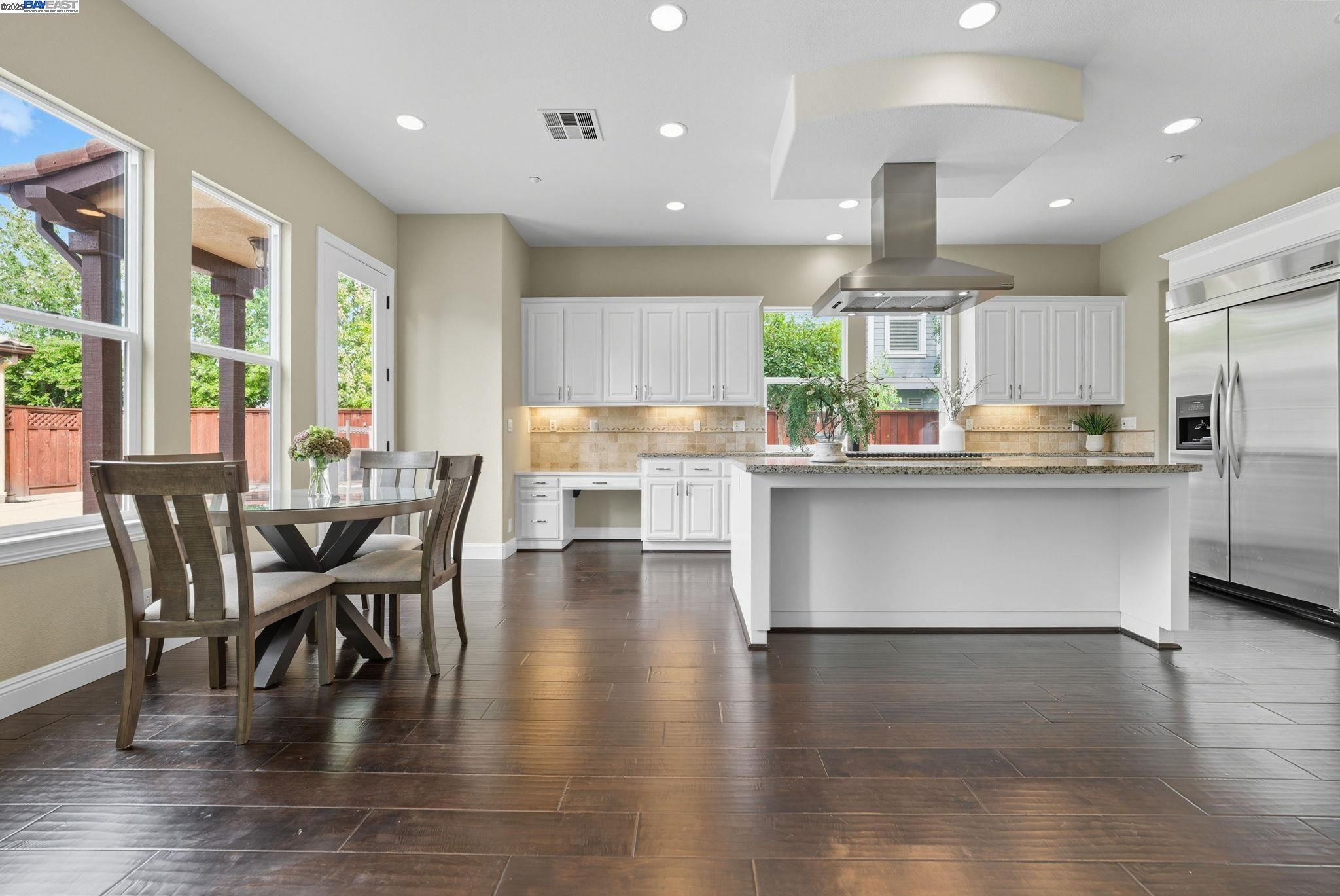 Detail Gallery Image 17 of 57 For 2772 San Minete Dr, Livermore,  CA 94550 - 5 Beds | 3/1 Baths