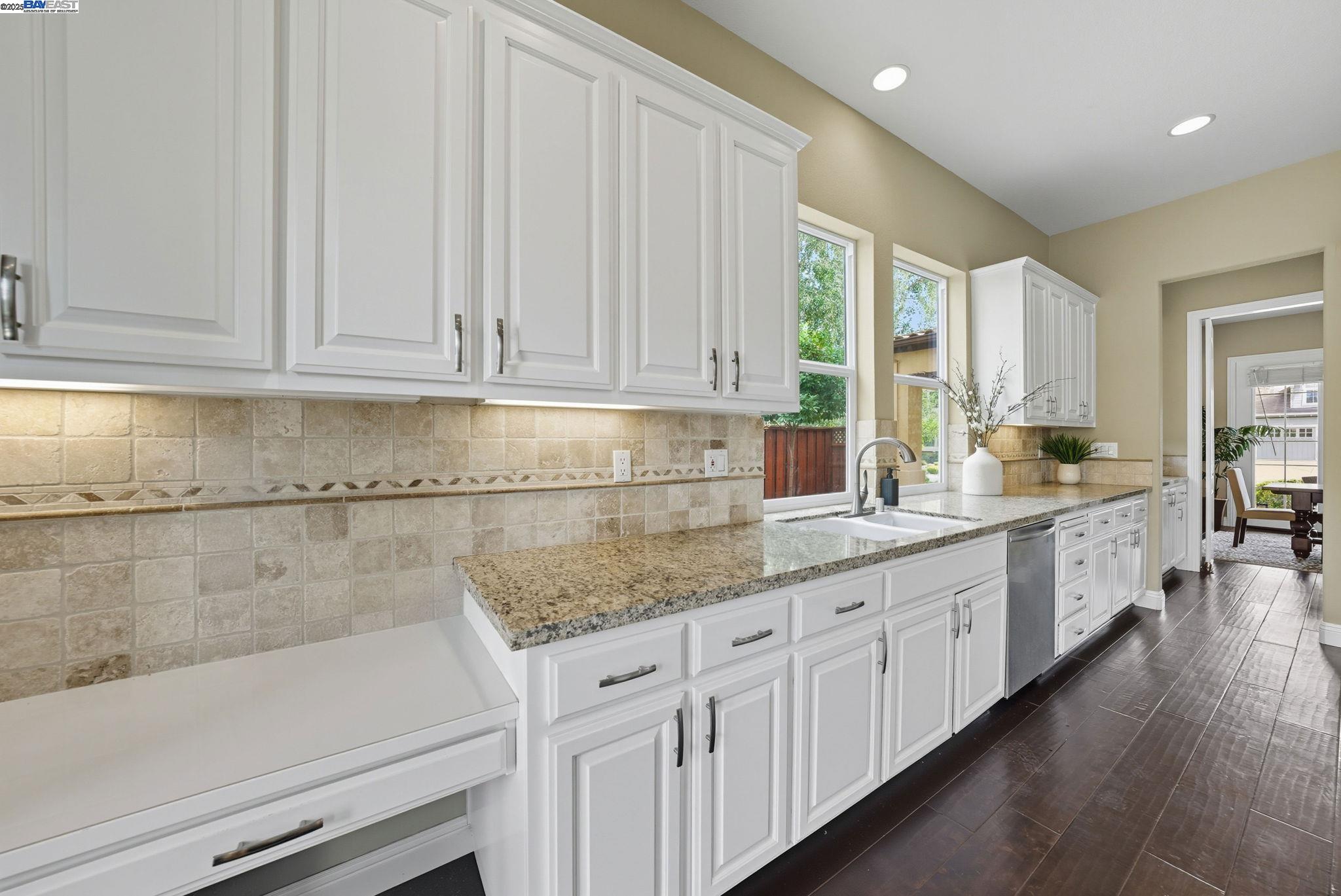 Detail Gallery Image 23 of 57 For 2772 San Minete Dr, Livermore,  CA 94550 - 5 Beds | 3/1 Baths