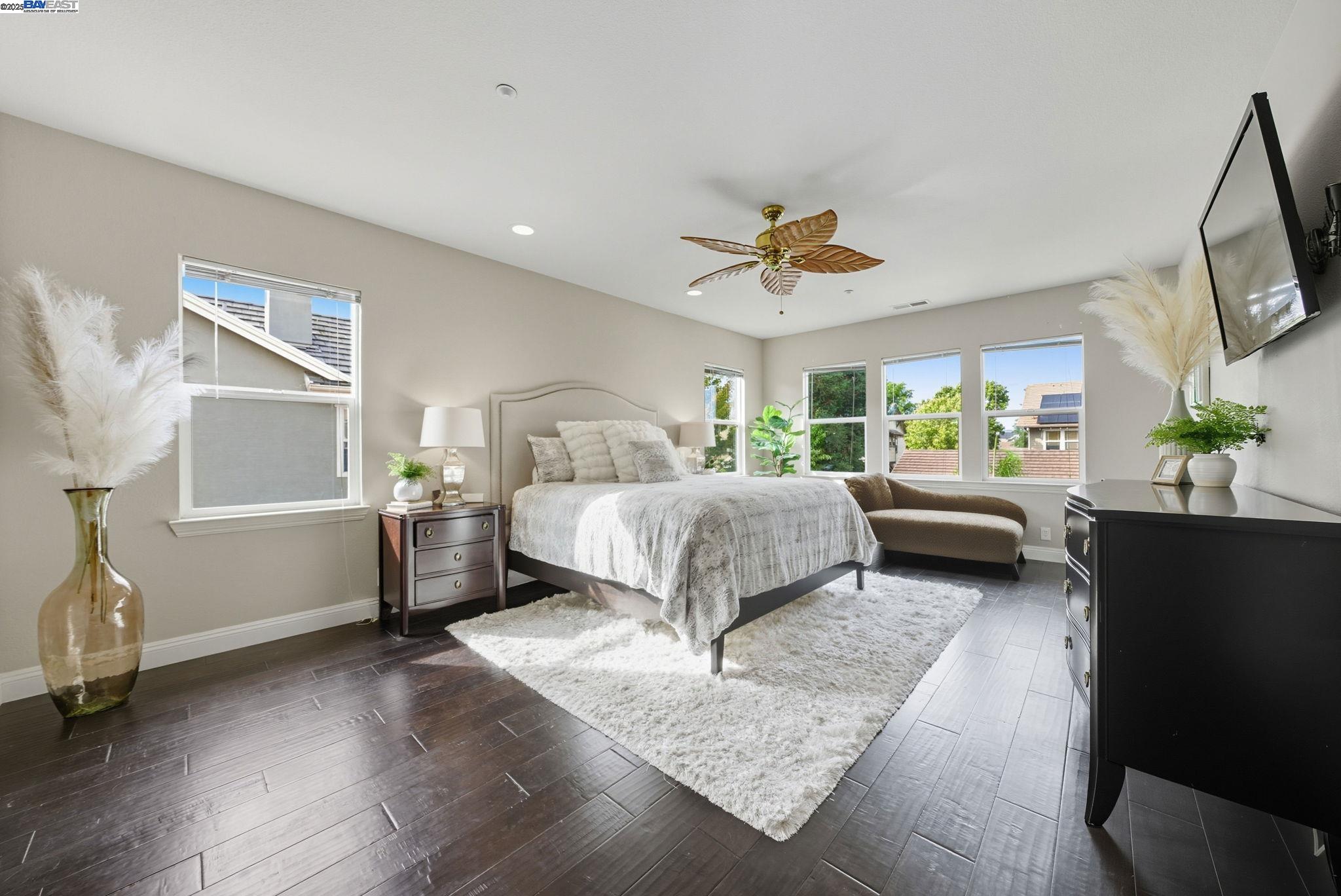 Detail Gallery Image 25 of 57 For 2772 San Minete Dr, Livermore,  CA 94550 - 5 Beds | 3/1 Baths