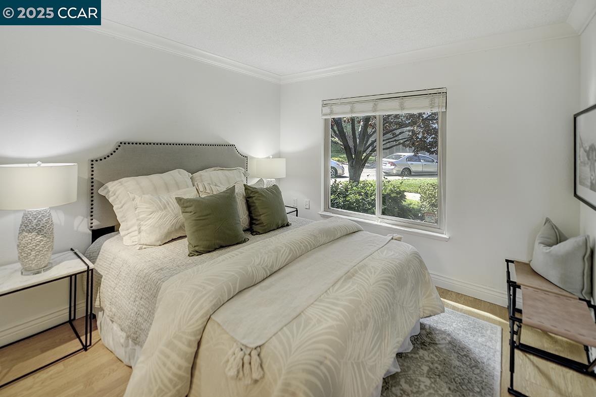 Detail Gallery Image 18 of 58 For 2001 Skycrest Dr #4,  Walnut Creek,  CA 94595 - 3 Beds | 2/1 Baths
