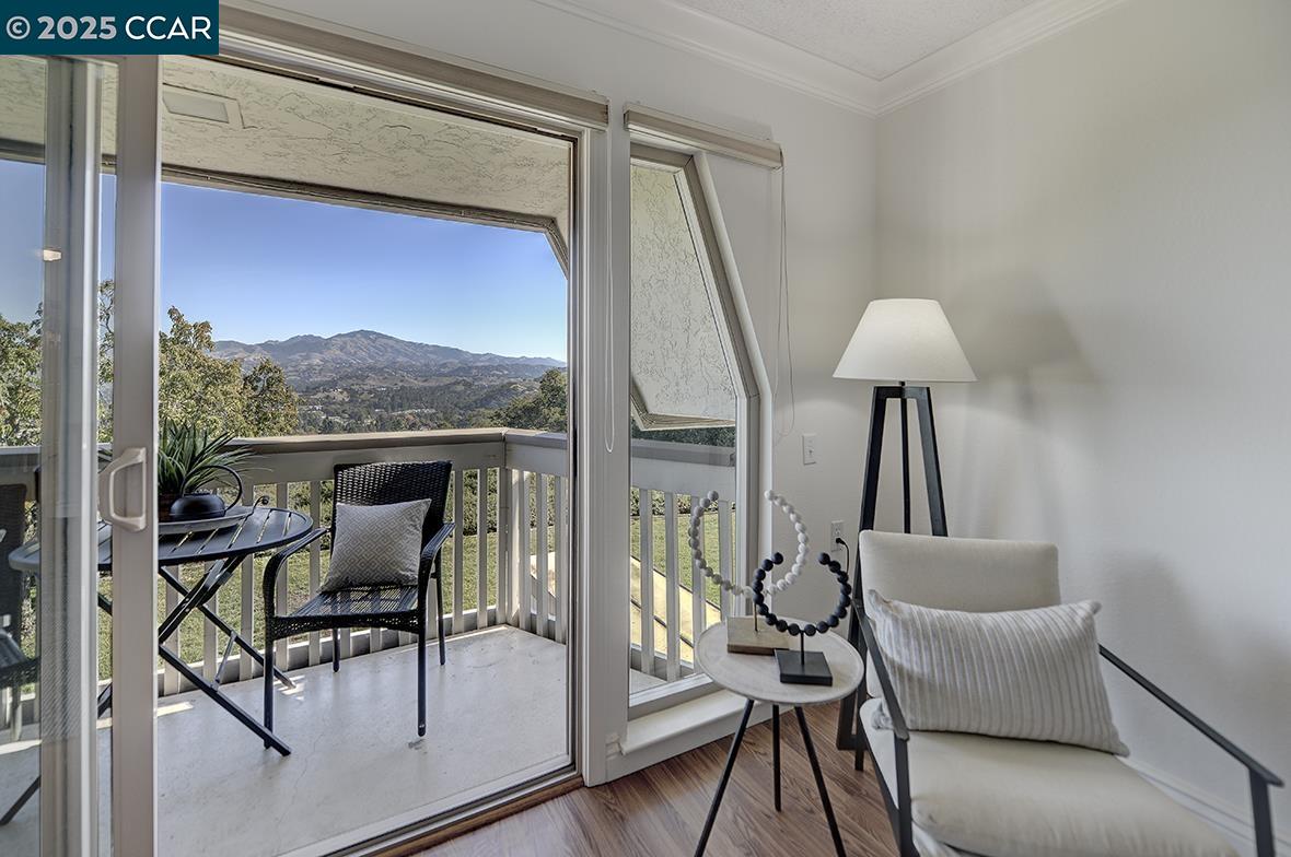 Detail Gallery Image 29 of 58 For 2001 Skycrest Dr #4,  Walnut Creek,  CA 94595 - 3 Beds | 2/1 Baths