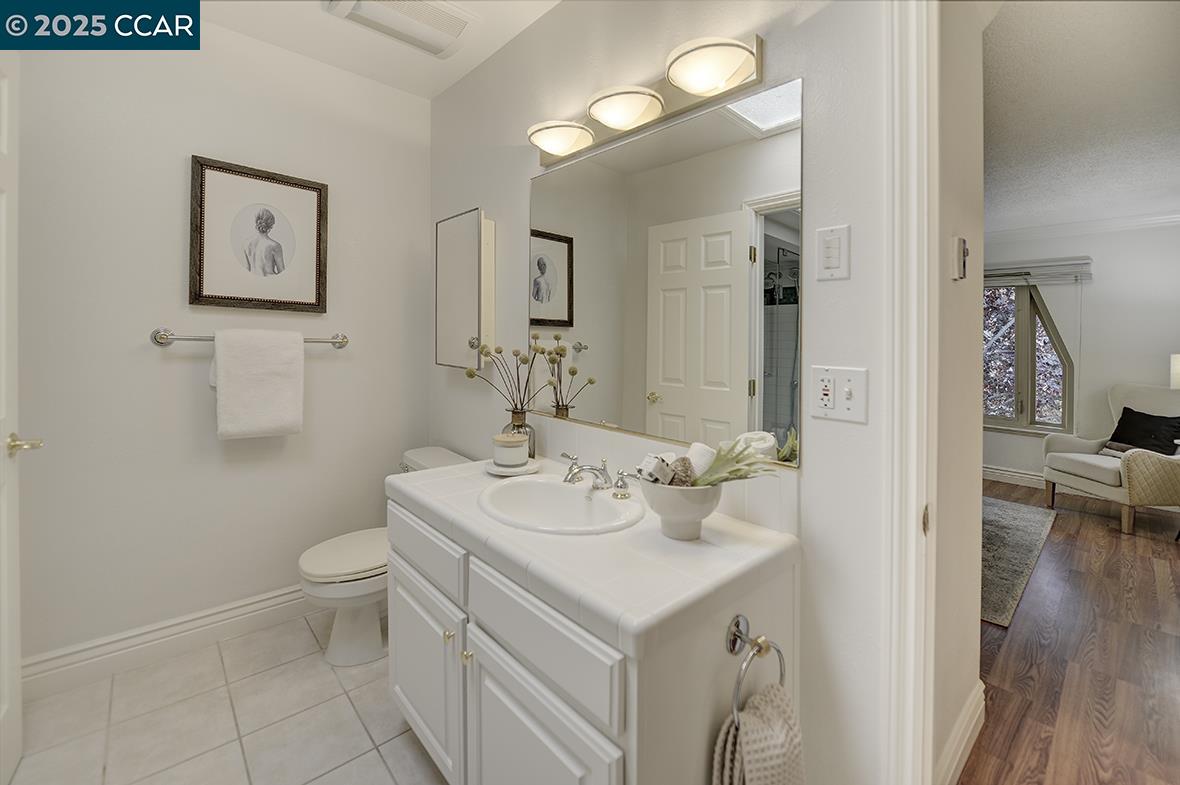 Detail Gallery Image 38 of 58 For 2001 Skycrest Dr #4,  Walnut Creek,  CA 94595 - 3 Beds | 2/1 Baths