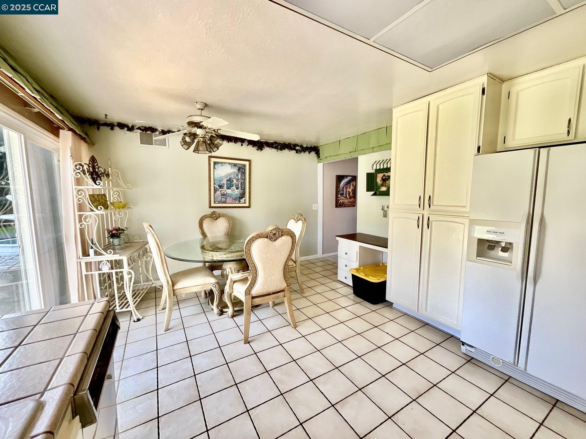 Detail Gallery Image 15 of 60 For 403 Gerald Court, Benicia,  CA 94510 - 4 Beds | 3 Baths