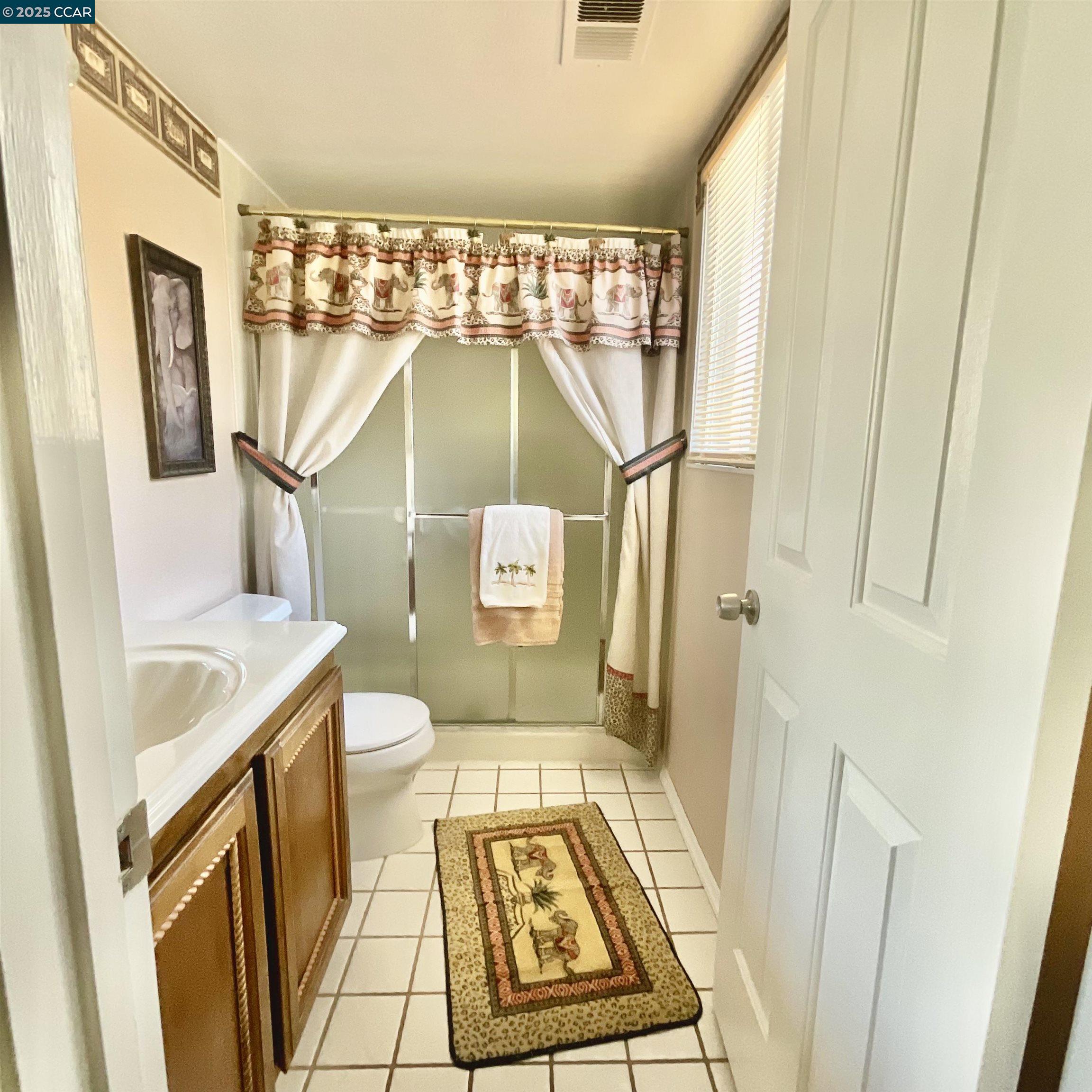 Detail Gallery Image 21 of 60 For 403 Gerald Court, Benicia,  CA 94510 - 4 Beds | 3 Baths