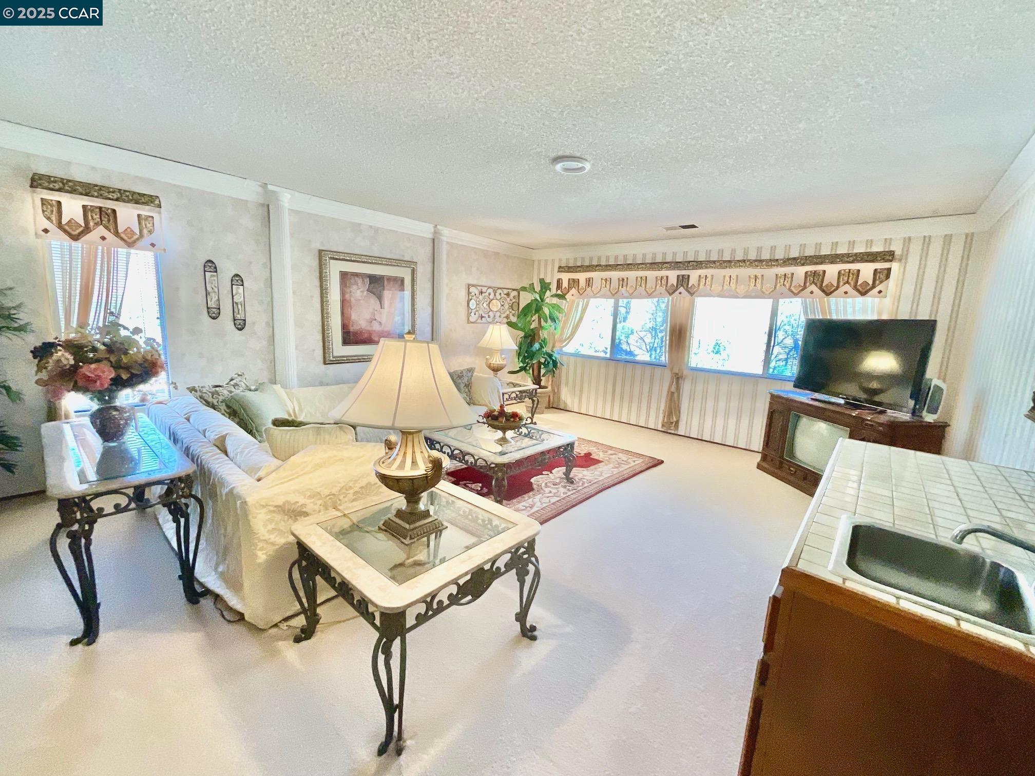 Detail Gallery Image 35 of 60 For 403 Gerald Court, Benicia,  CA 94510 - 4 Beds | 3 Baths