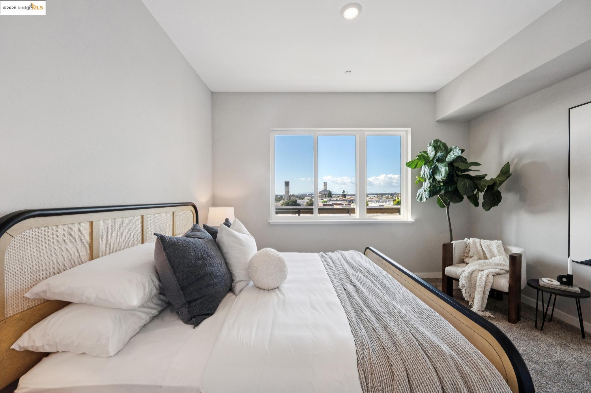 Detail Gallery Image 15 of 26 For 2400 Adeline St #405,  Oakland,  CA 94607 - 1 Beds | 1 Baths