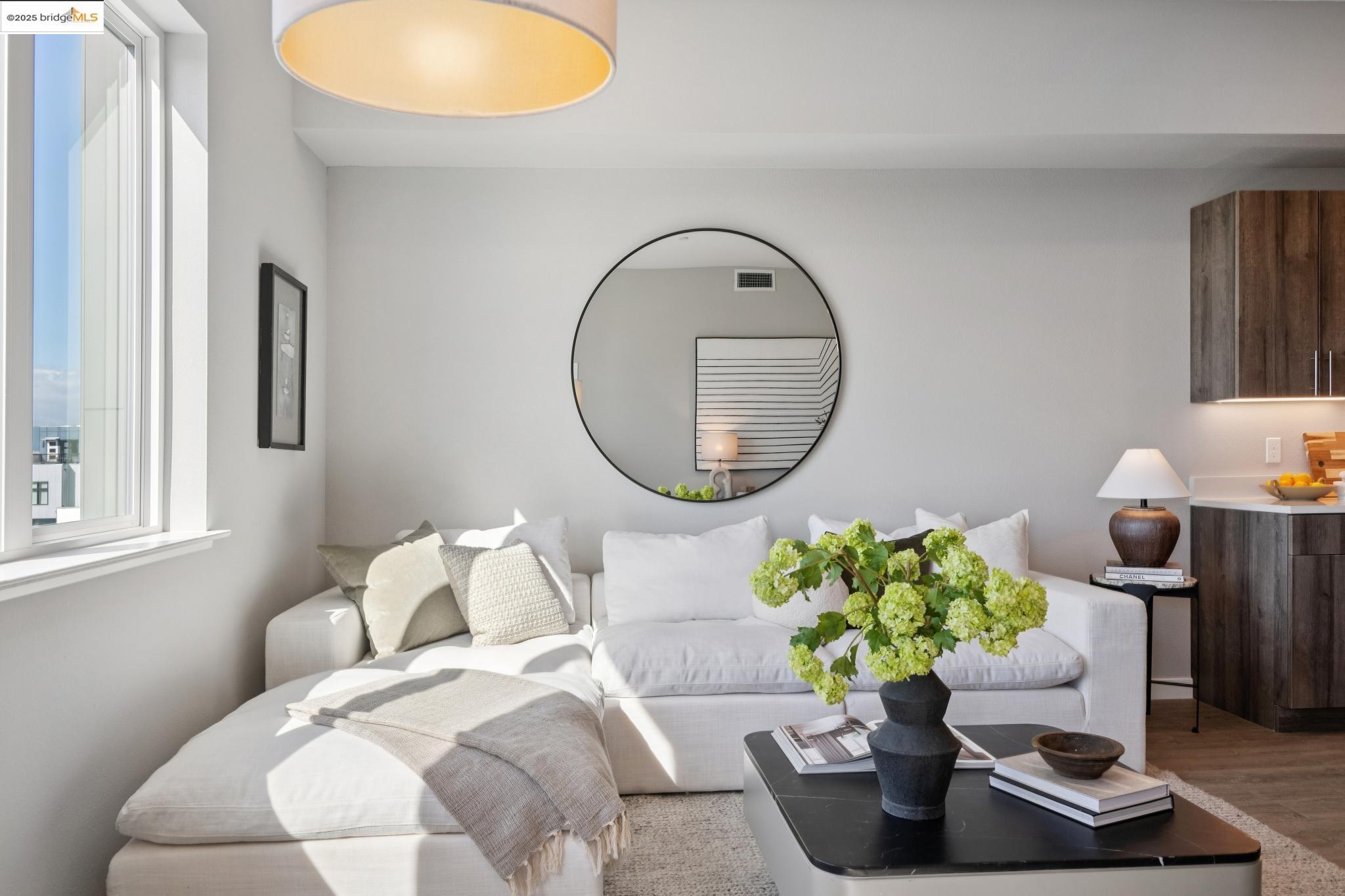 Detail Gallery Image 9 of 26 For 2400 Adeline St #405,  Oakland,  CA 94607 - 1 Beds | 1 Baths