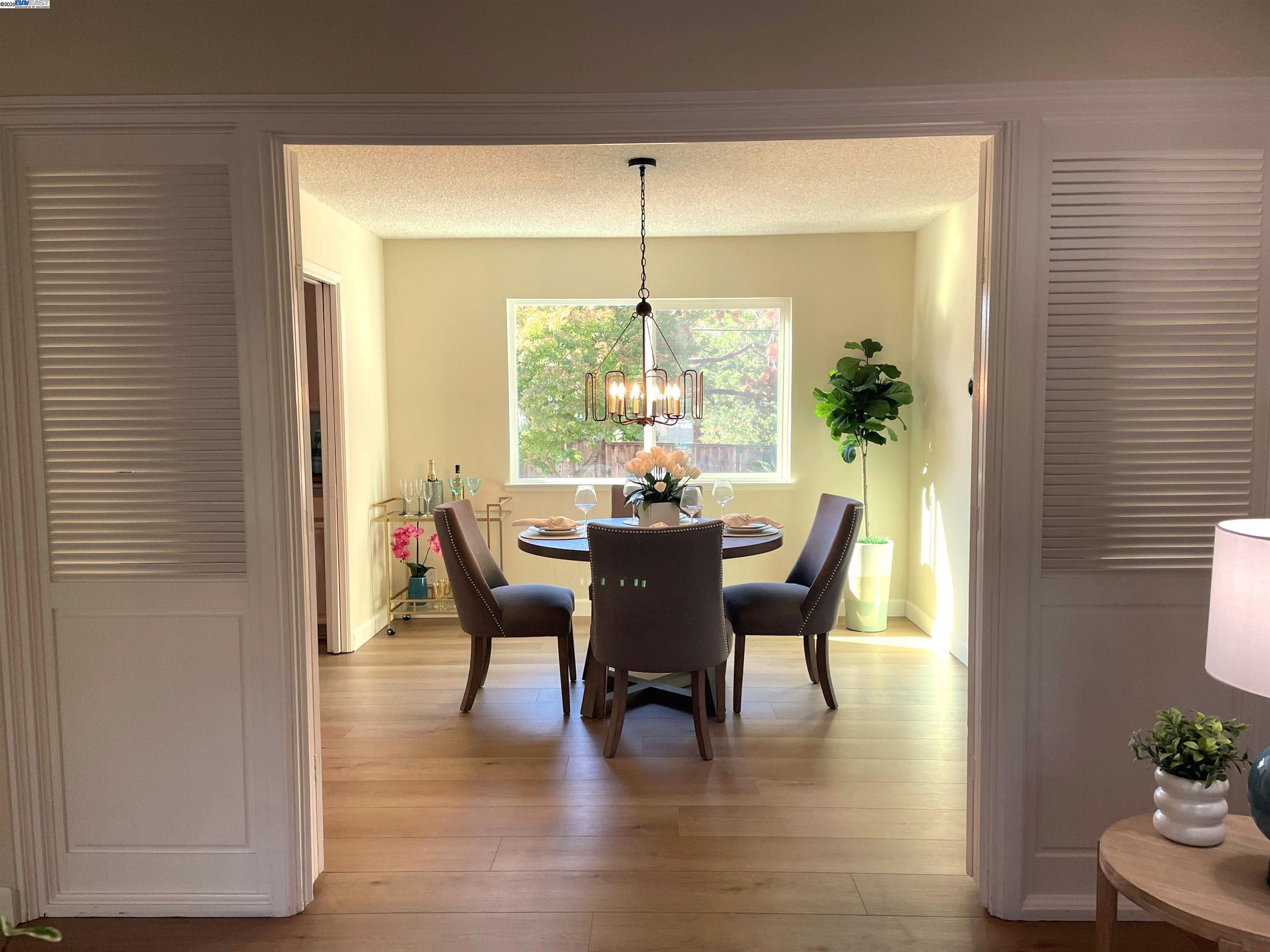 Detail Gallery Image 8 of 28 For 41997 via San Gabriel, Fremont,  CA 94539 - 4 Beds | 2/1 Baths