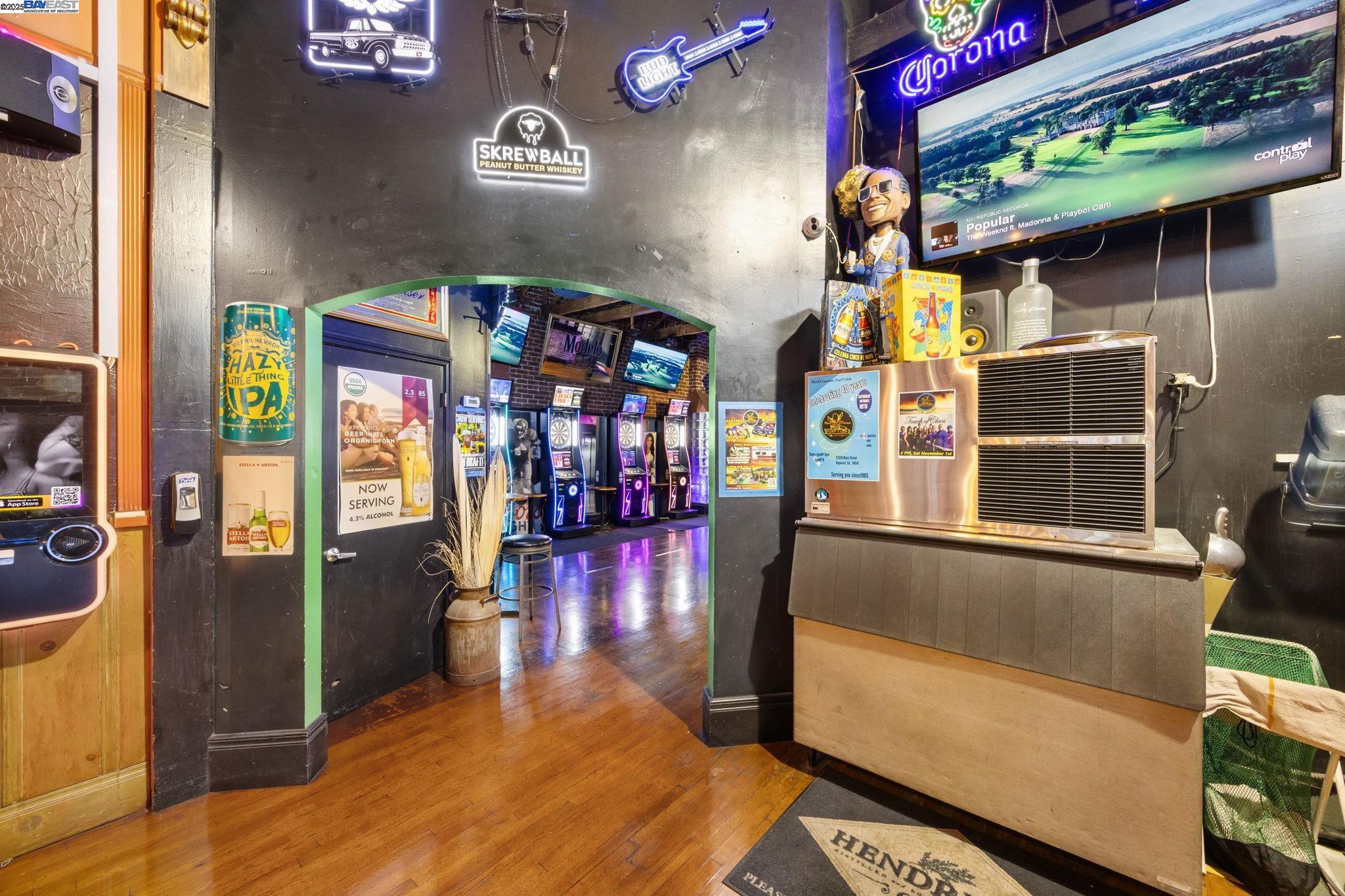 Detail Gallery Image 19 of 60 For 22519 Main St, Hayward,  CA 94541 - – Beds | – Baths