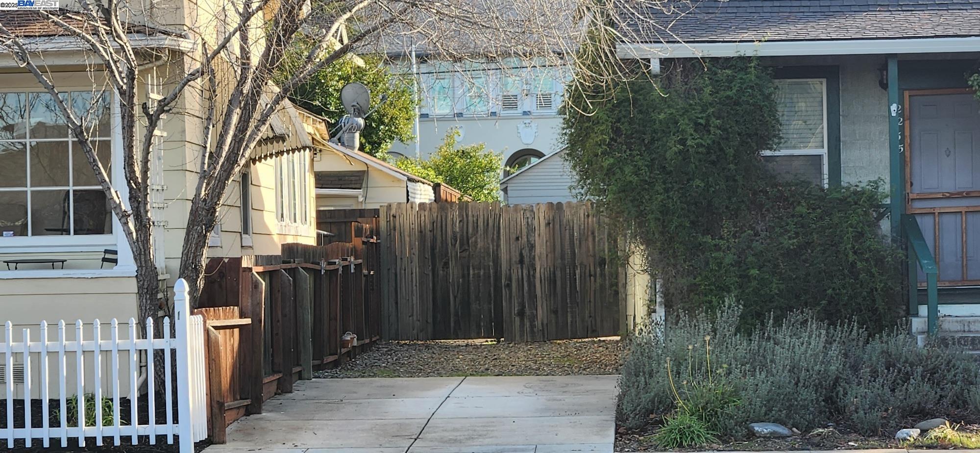 Detail Gallery Image 3 of 6 For 2235 4th St, Livermore,  CA 94550 - – Beds | – Baths