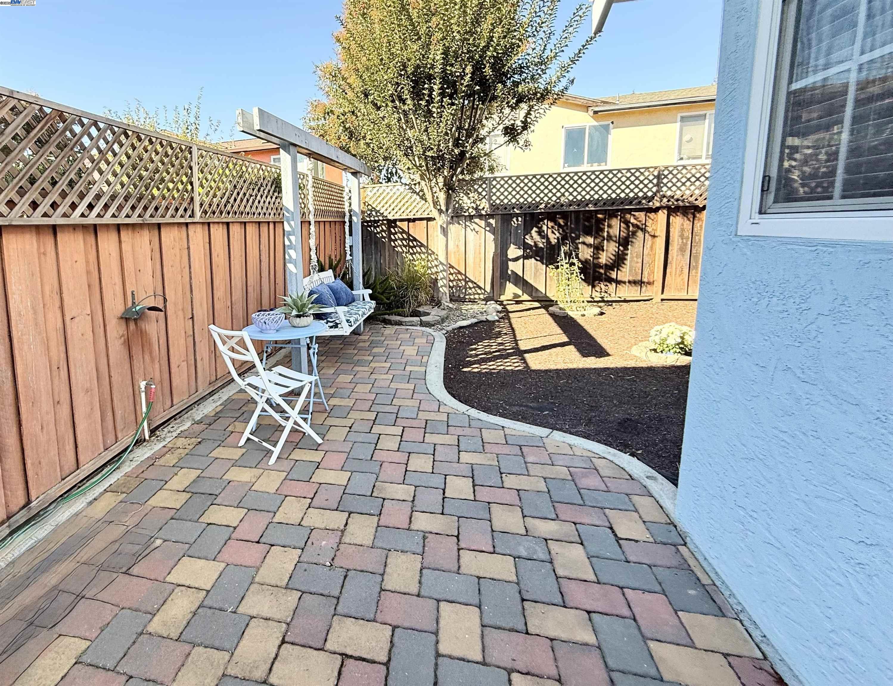 Detail Gallery Image 22 of 48 For 250 Jacaranda Dr, Hayward,  CA 94544 - 3 Beds | 2 Baths