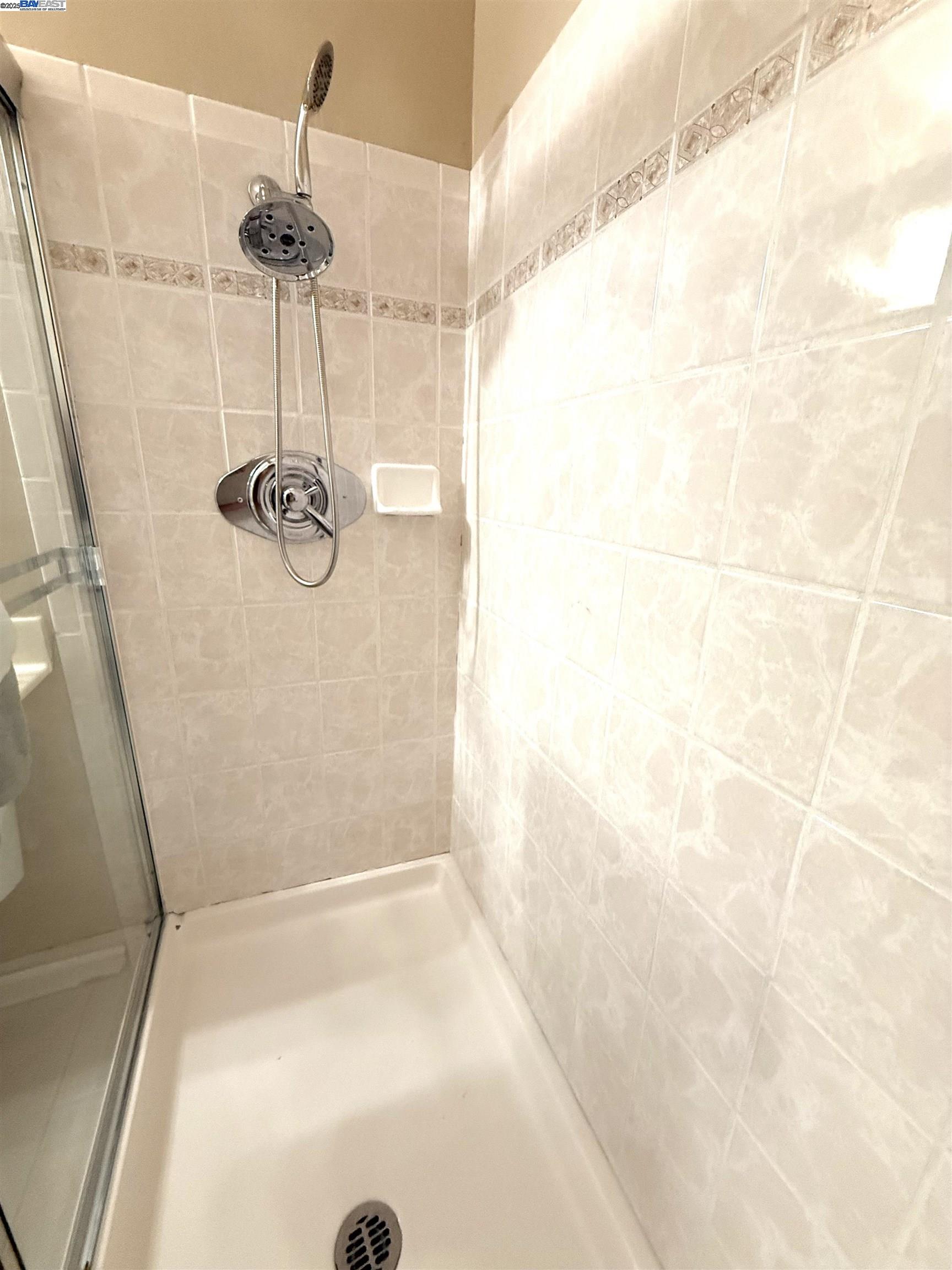 Detail Gallery Image 34 of 48 For 250 Jacaranda Dr, Hayward,  CA 94544 - 3 Beds | 2 Baths