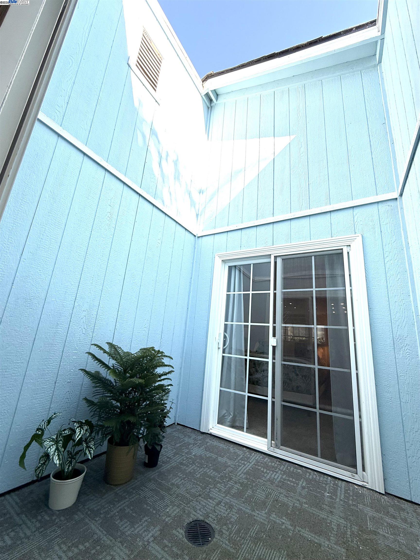 Detail Gallery Image 36 of 48 For 250 Jacaranda Dr, Hayward,  CA 94544 - 3 Beds | 2 Baths