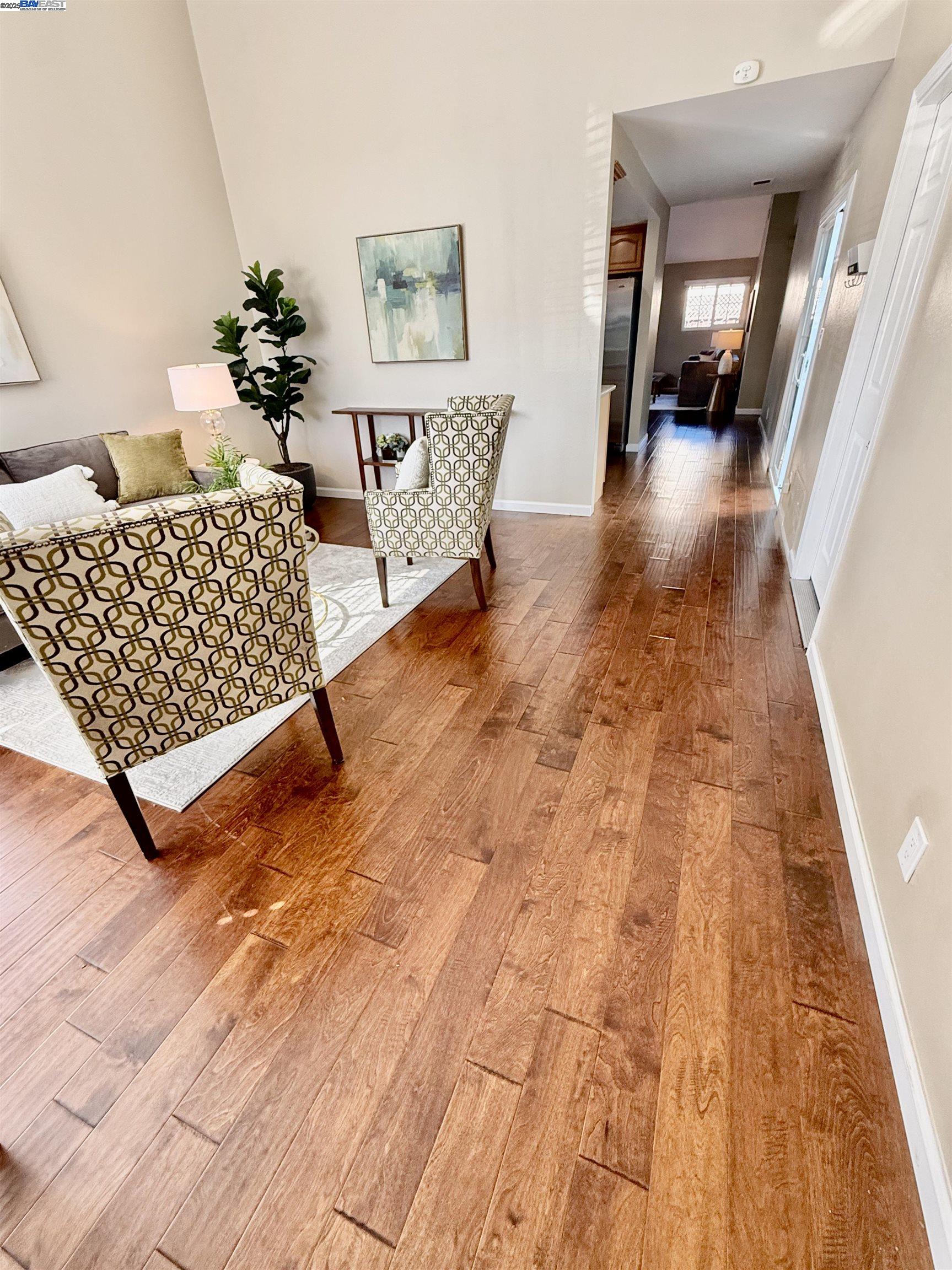 Detail Gallery Image 9 of 48 For 250 Jacaranda Dr, Hayward,  CA 94544 - 3 Beds | 2 Baths