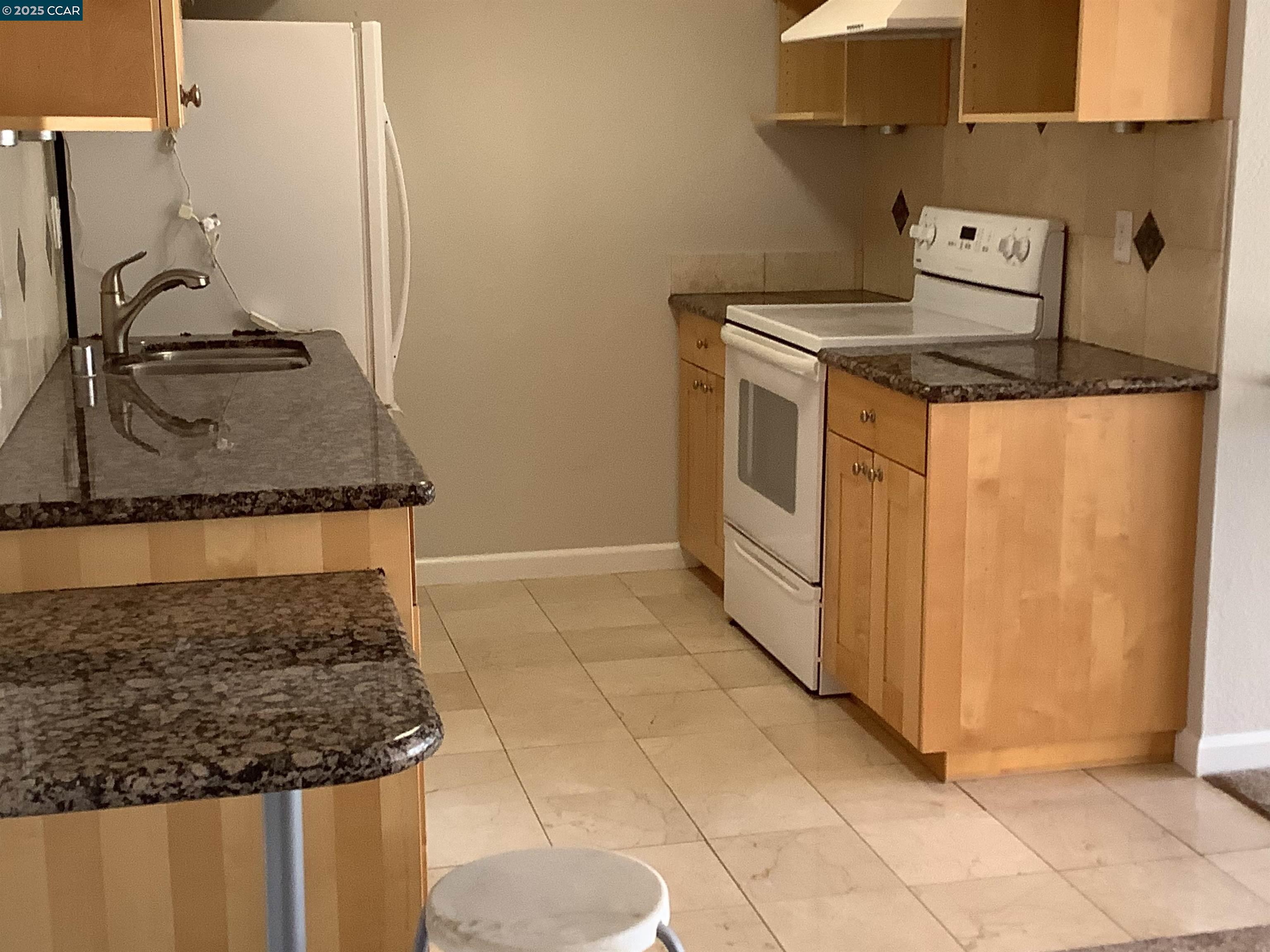 Detail Gallery Image 7 of 23 For 5080 Valley Crest Dr #32,  Concord,  CA 94521 - 2 Beds | 2 Baths