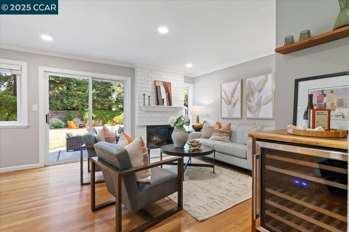 Detail Gallery Image 2 of 43 For 587 El Capitan Dr, Danville,  CA 94526 - 5 Beds | 3 Baths