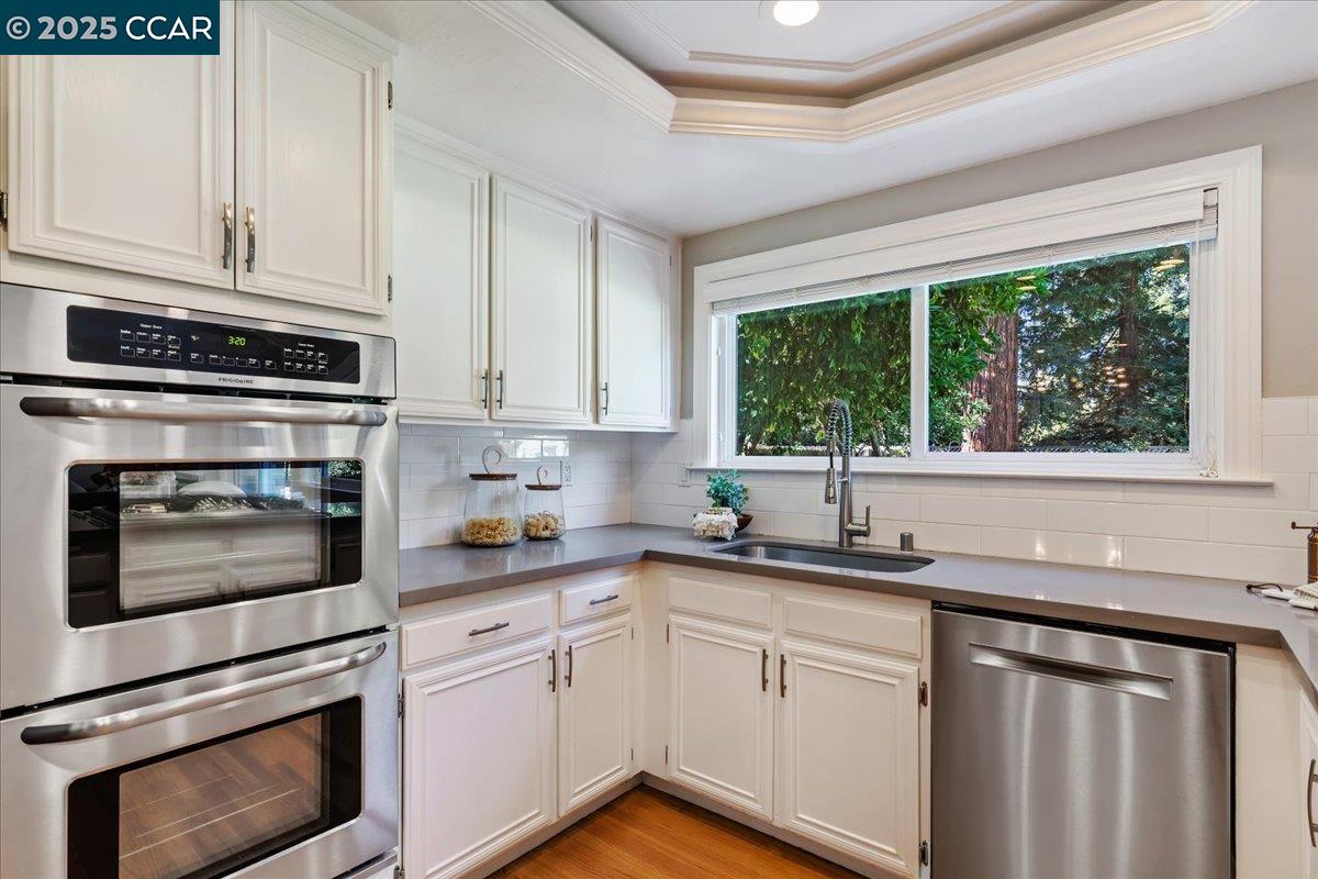 Detail Gallery Image 8 of 43 For 587 El Capitan Dr, Danville,  CA 94526 - 5 Beds | 3 Baths