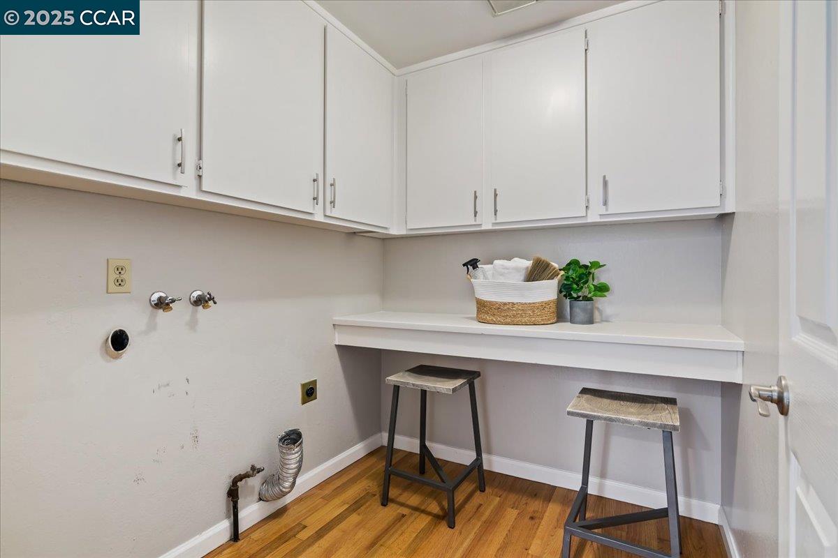 Detail Gallery Image 13 of 43 For 587 El Capitan Dr, Danville,  CA 94526 - 5 Beds | 3 Baths