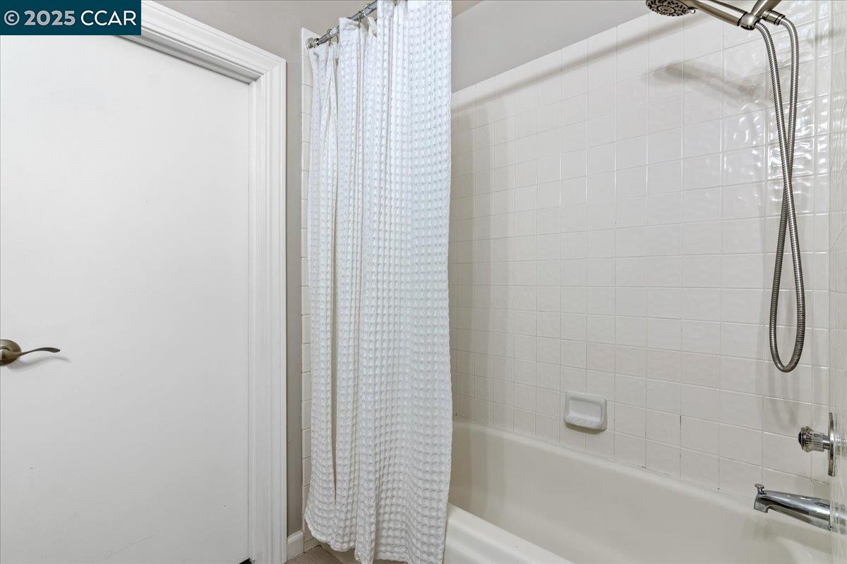 Detail Gallery Image 25 of 43 For 587 El Capitan Dr, Danville,  CA 94526 - 5 Beds | 3 Baths