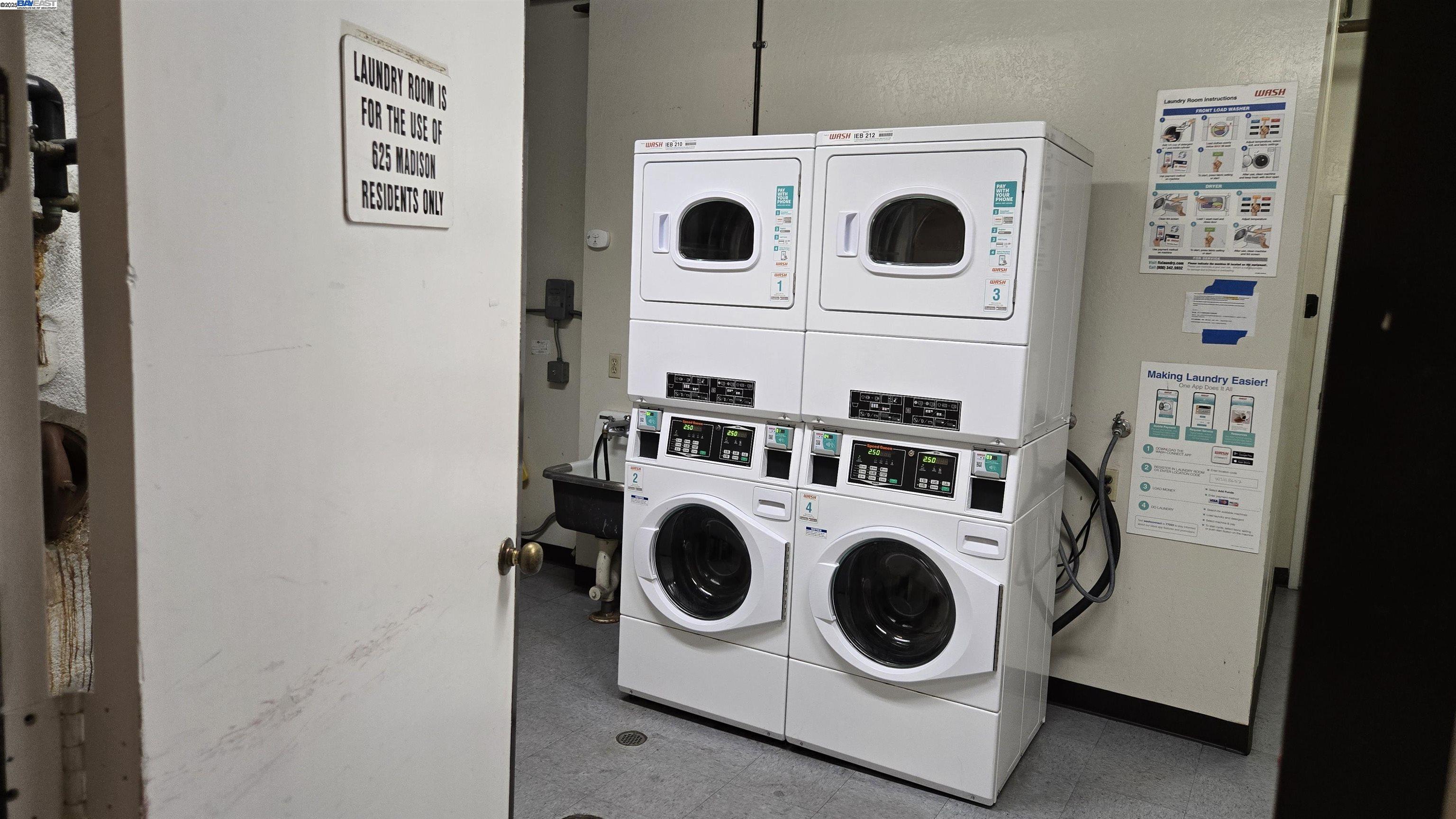 Detail Gallery Image 4 of 14 For 165 7th St #204,  Oakland,  CA 94607 - 2 Beds | 2 Baths