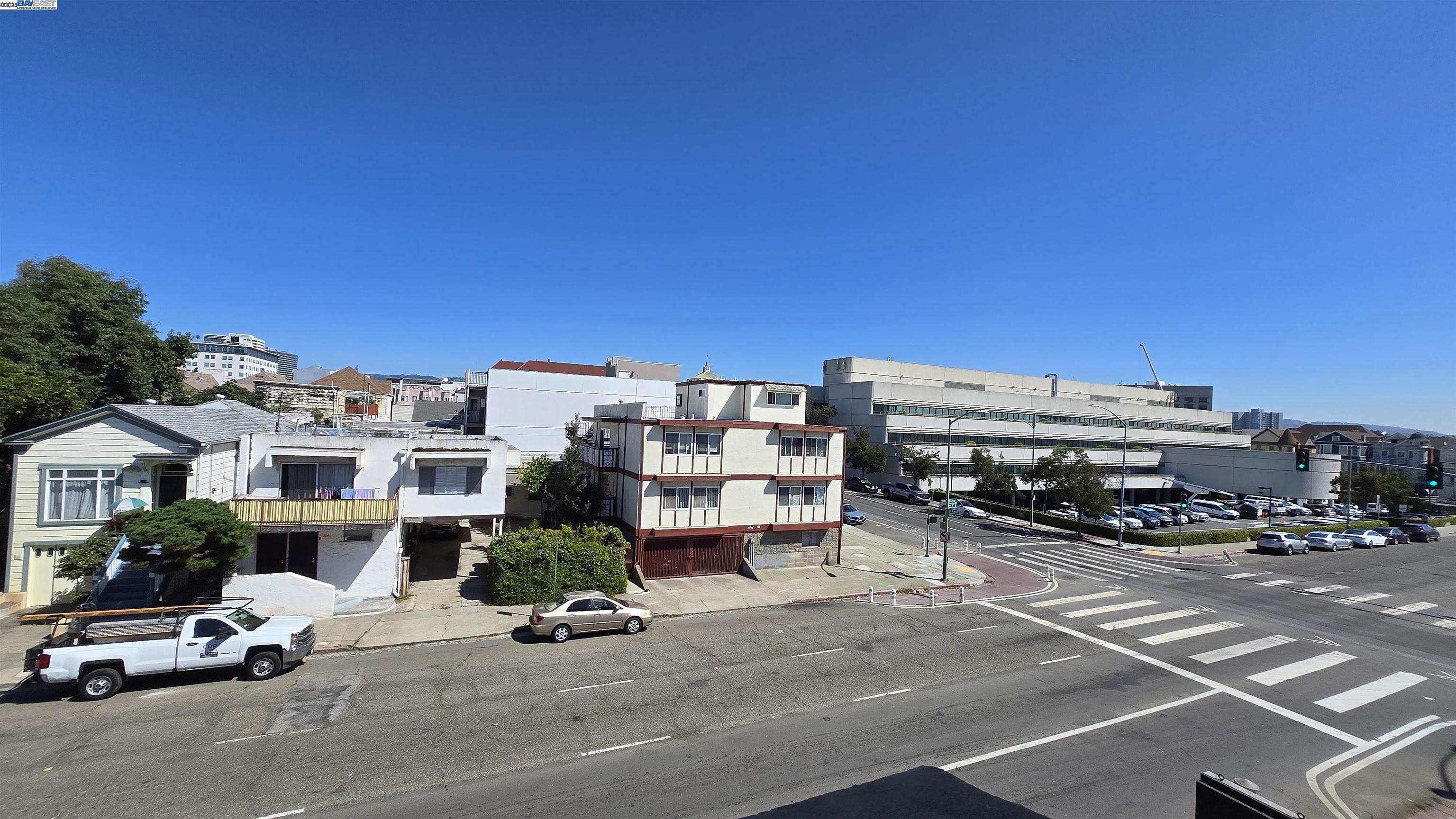 Detail Gallery Image 6 of 14 For 165 7th St #204,  Oakland,  CA 94607 - 2 Beds | 2 Baths