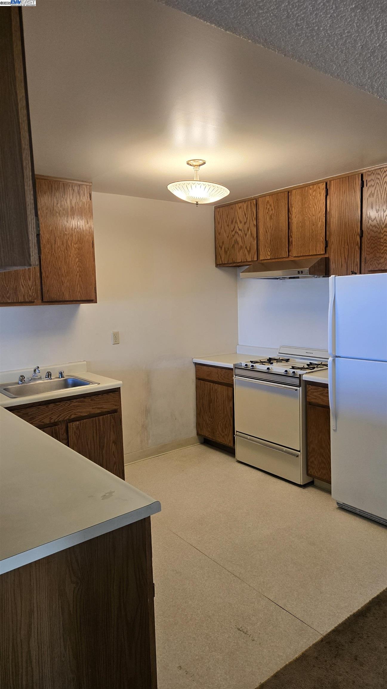 Detail Gallery Image 7 of 14 For 165 7th St #204,  Oakland,  CA 94607 - 2 Beds | 2 Baths