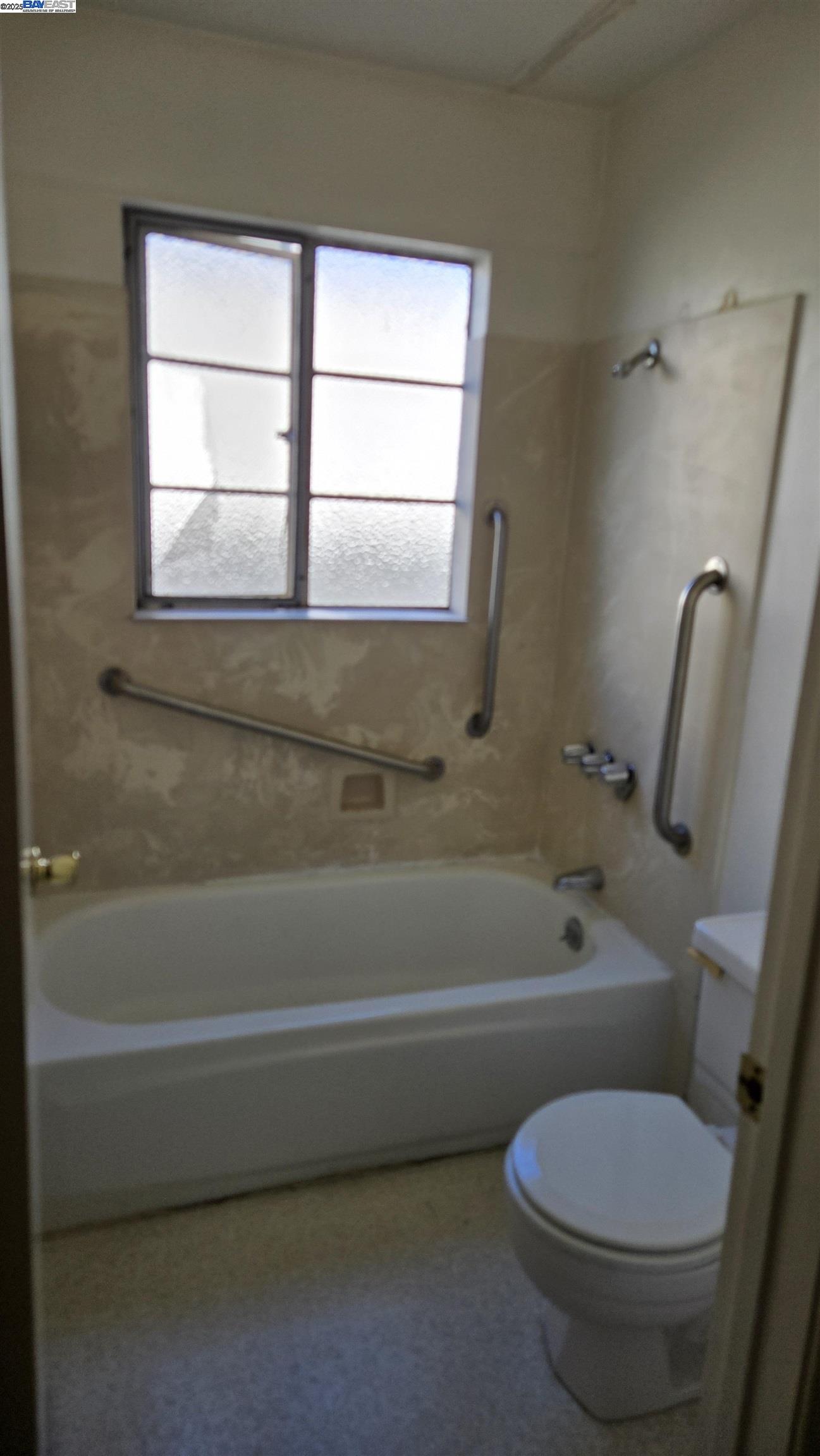 Detail Gallery Image 9 of 14 For 165 7th St #204,  Oakland,  CA 94607 - 2 Beds | 2 Baths