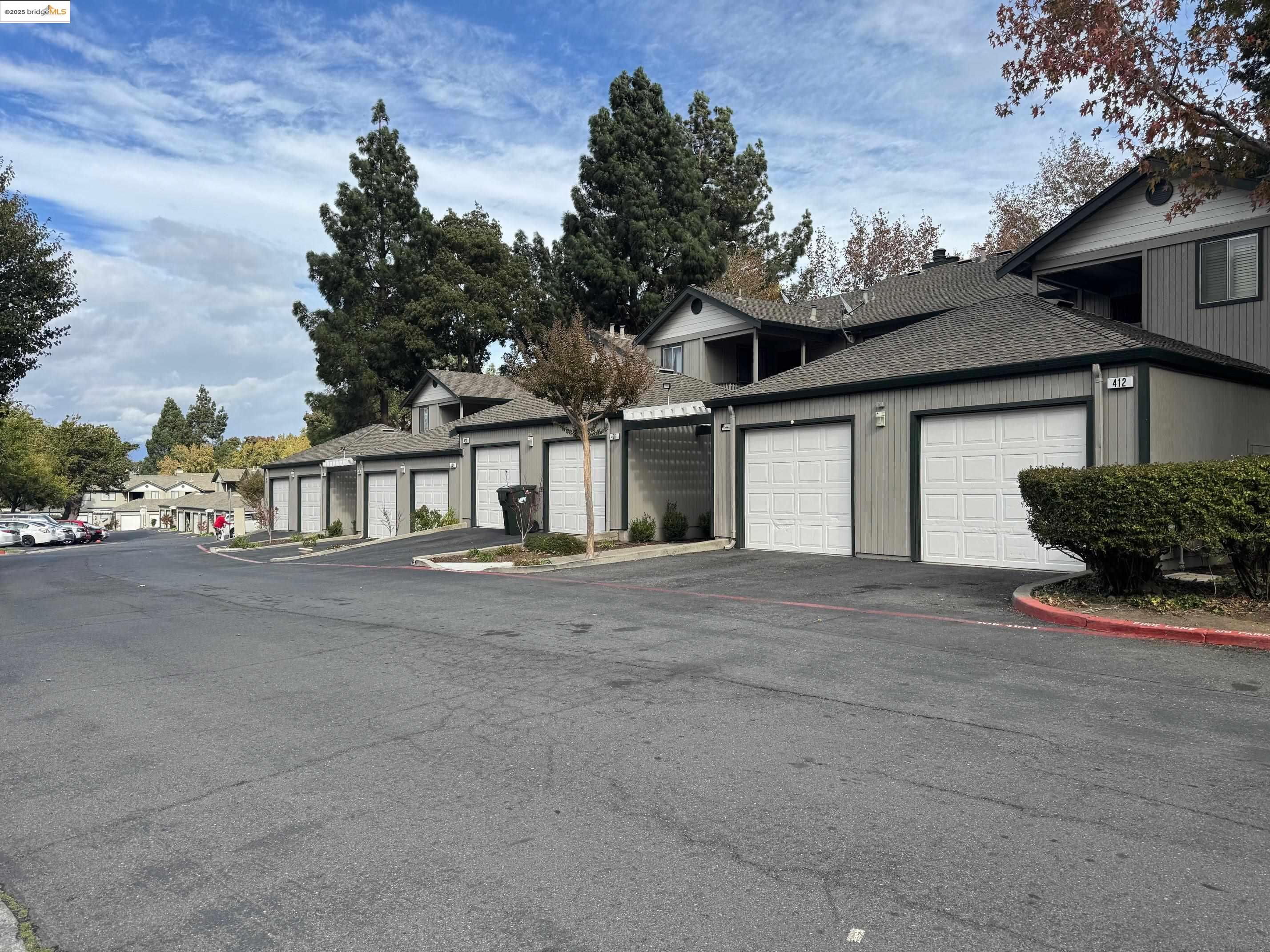 Front Image Thumbnail for EB41116485