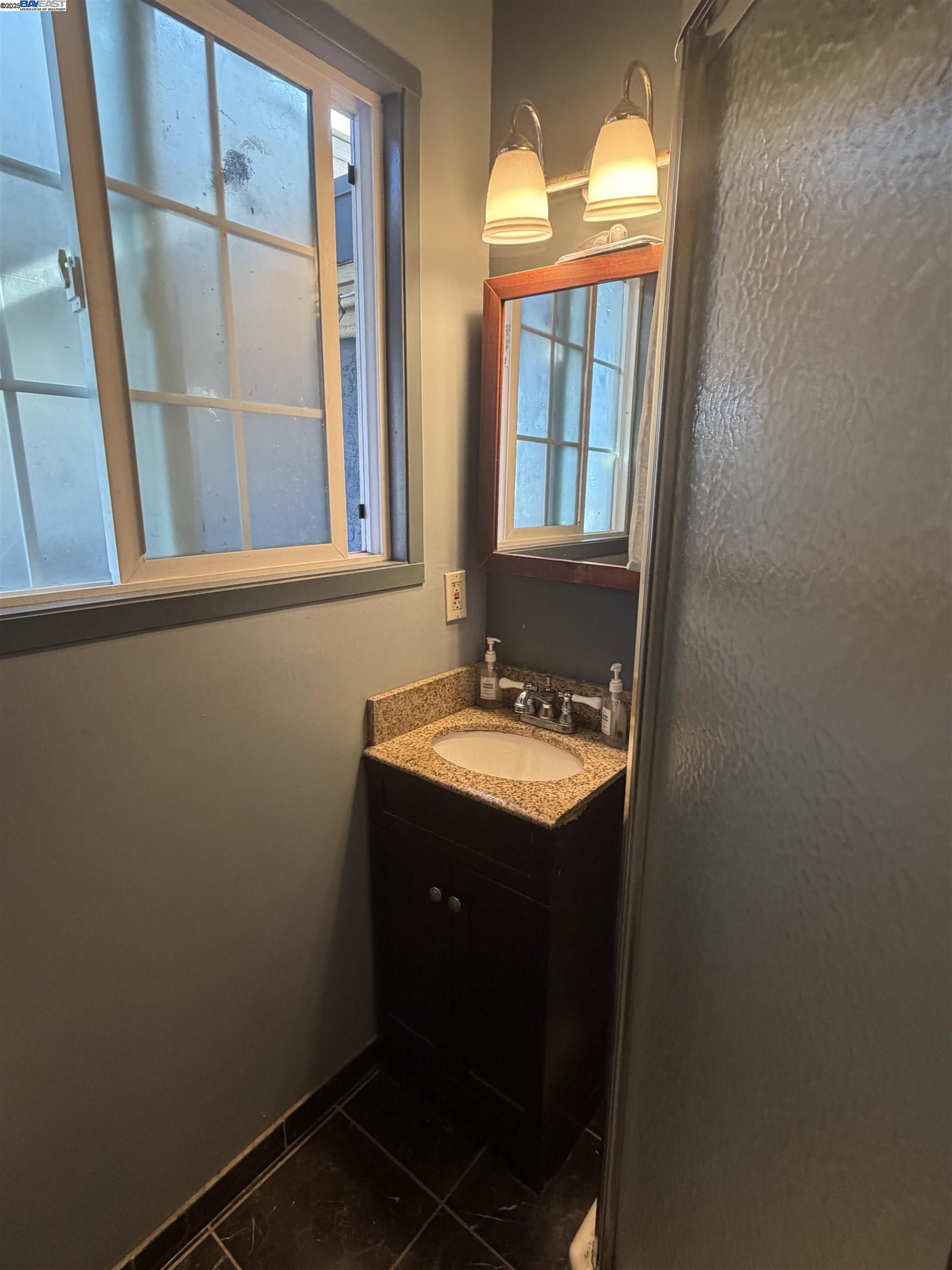 Detail Gallery Image 16 of 31 For 963 Dillo St, San Leandro,  CA 94578 - 3 Beds | 2 Baths