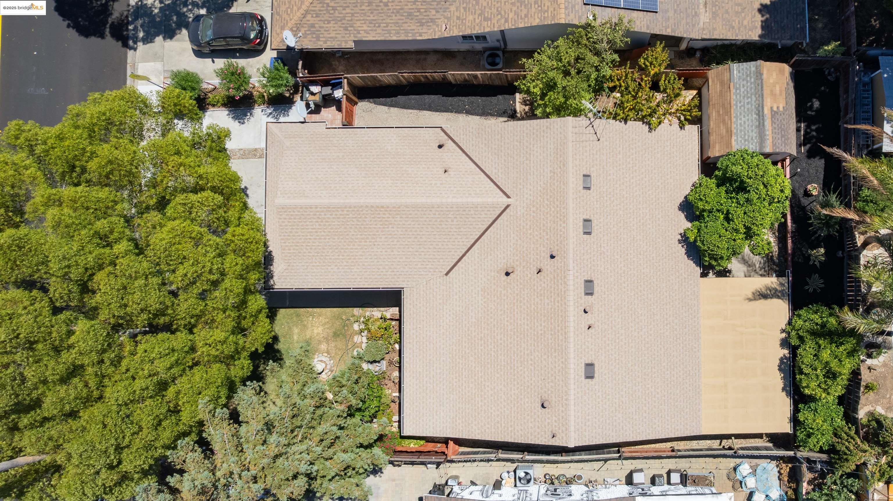 Detail Gallery Image 5 of 59 For 1813 Hanlon Way, Pittsburg,  CA 94565 - 4 Beds | 1/1 Baths