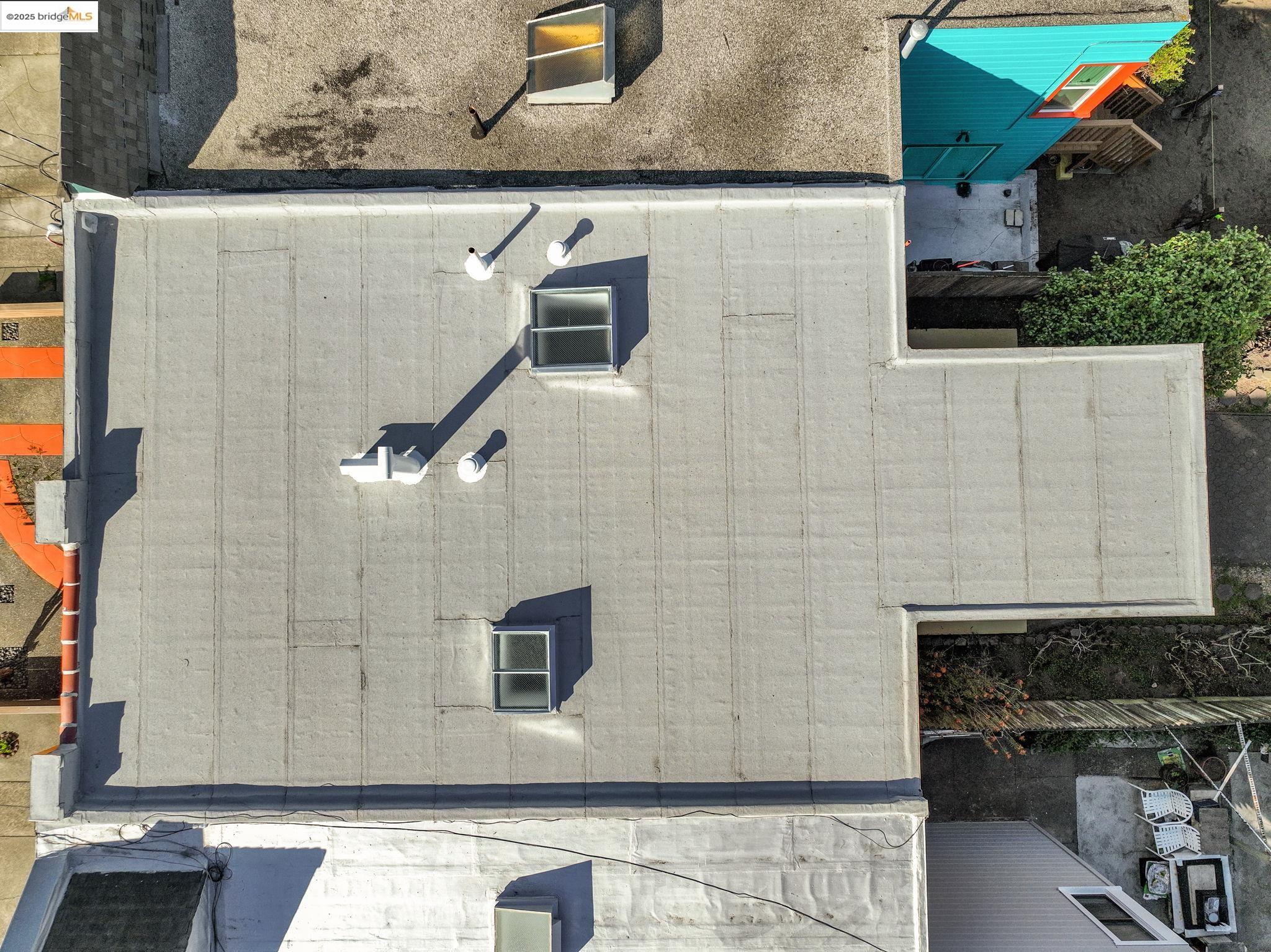 Detail Gallery Image 16 of 18 For 2470 43rd Ave, San Francisco,  CA 94116 - 2 Beds | 1 Baths