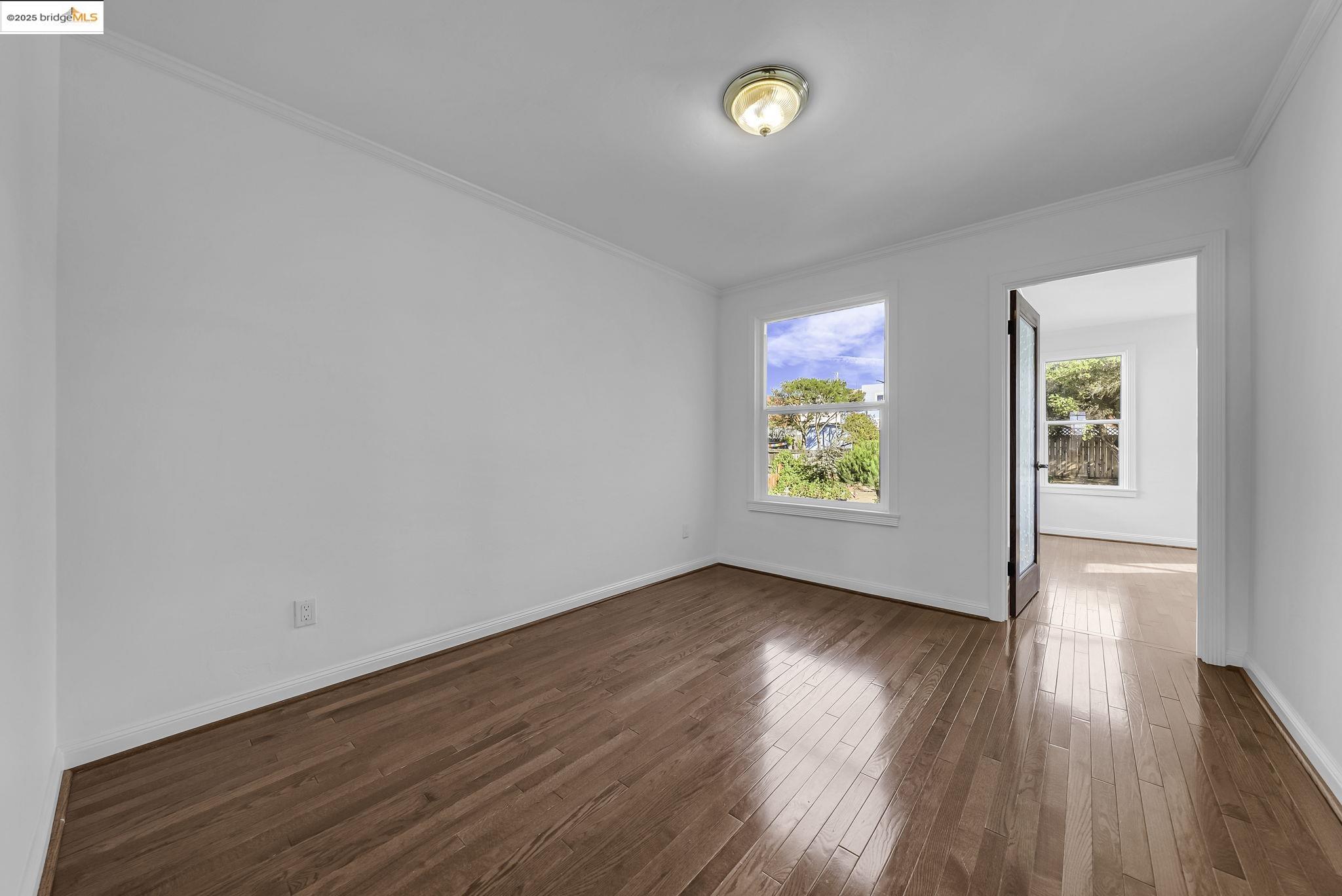 Detail Gallery Image 8 of 18 For 2470 43rd Ave, San Francisco,  CA 94116 - 2 Beds | 1 Baths