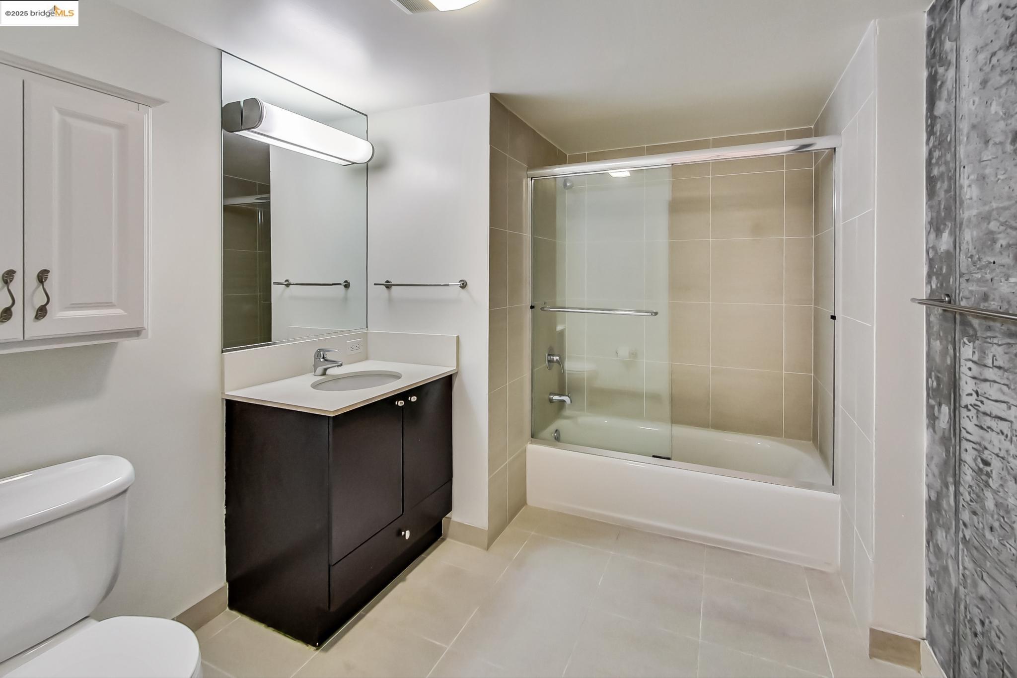 Detail Gallery Image 29 of 37 For 311 Oak St #506,  Oakland,  CA 94607 - 2 Beds | 2 Baths