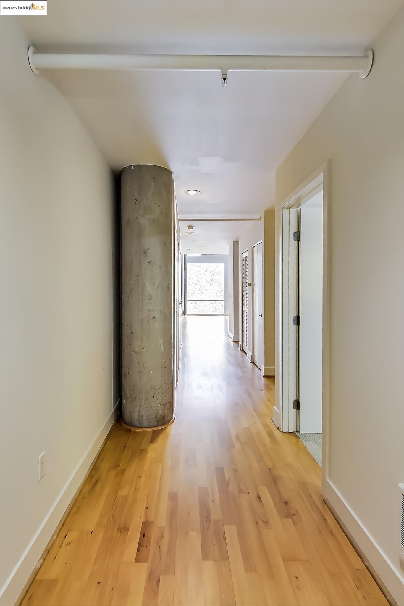 Detail Gallery Image 6 of 37 For 311 Oak St #506,  Oakland,  CA 94607 - 2 Beds | 2 Baths