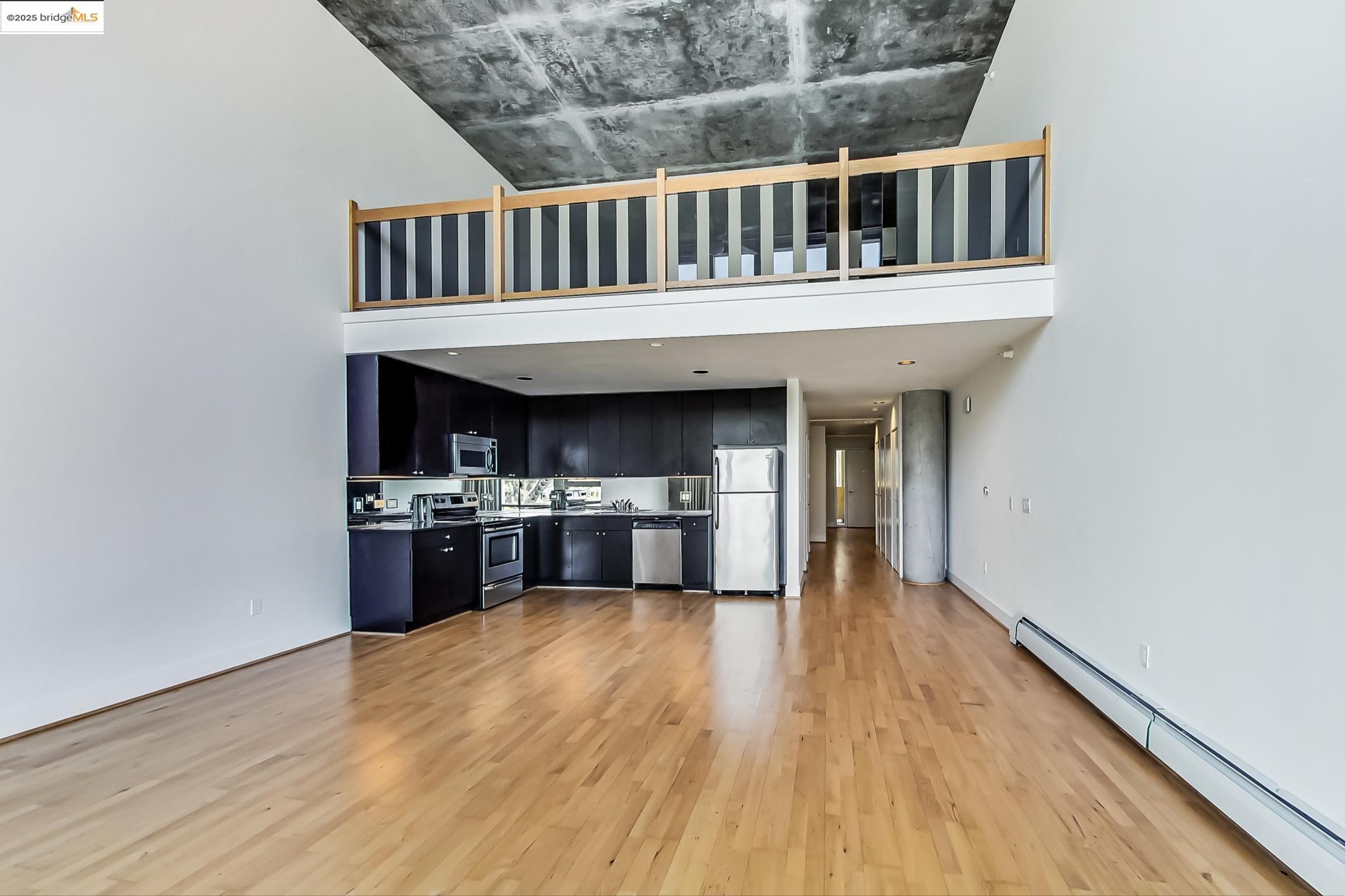 Detail Gallery Image 8 of 37 For 311 Oak St #506,  Oakland,  CA 94607 - 2 Beds | 2 Baths