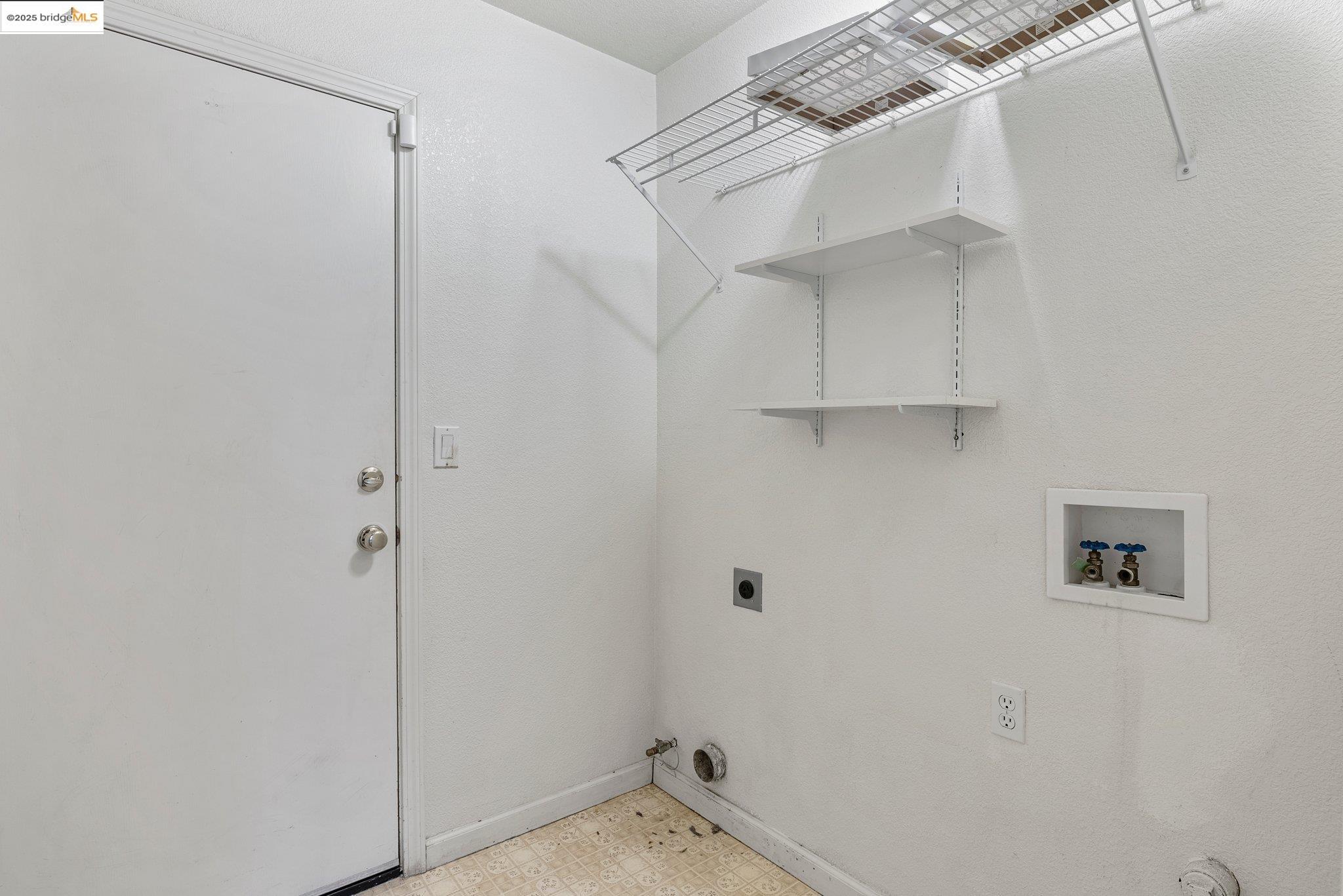 Detail Gallery Image 39 of 50 For 5200 Mohican Way, Antioch,  CA 94531 - 4 Beds | 2 Baths