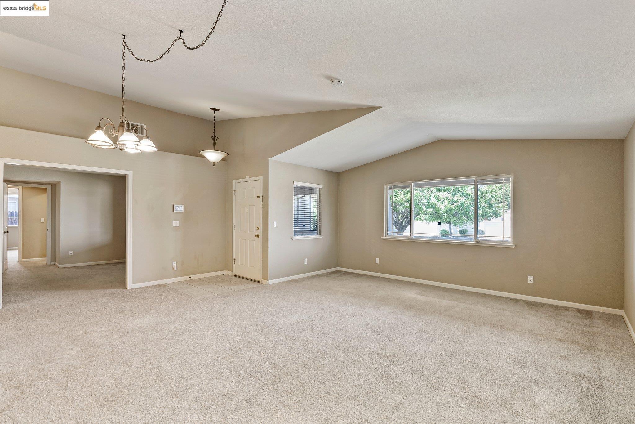 Detail Gallery Image 6 of 50 For 5200 Mohican Way, Antioch,  CA 94531 - 4 Beds | 2 Baths