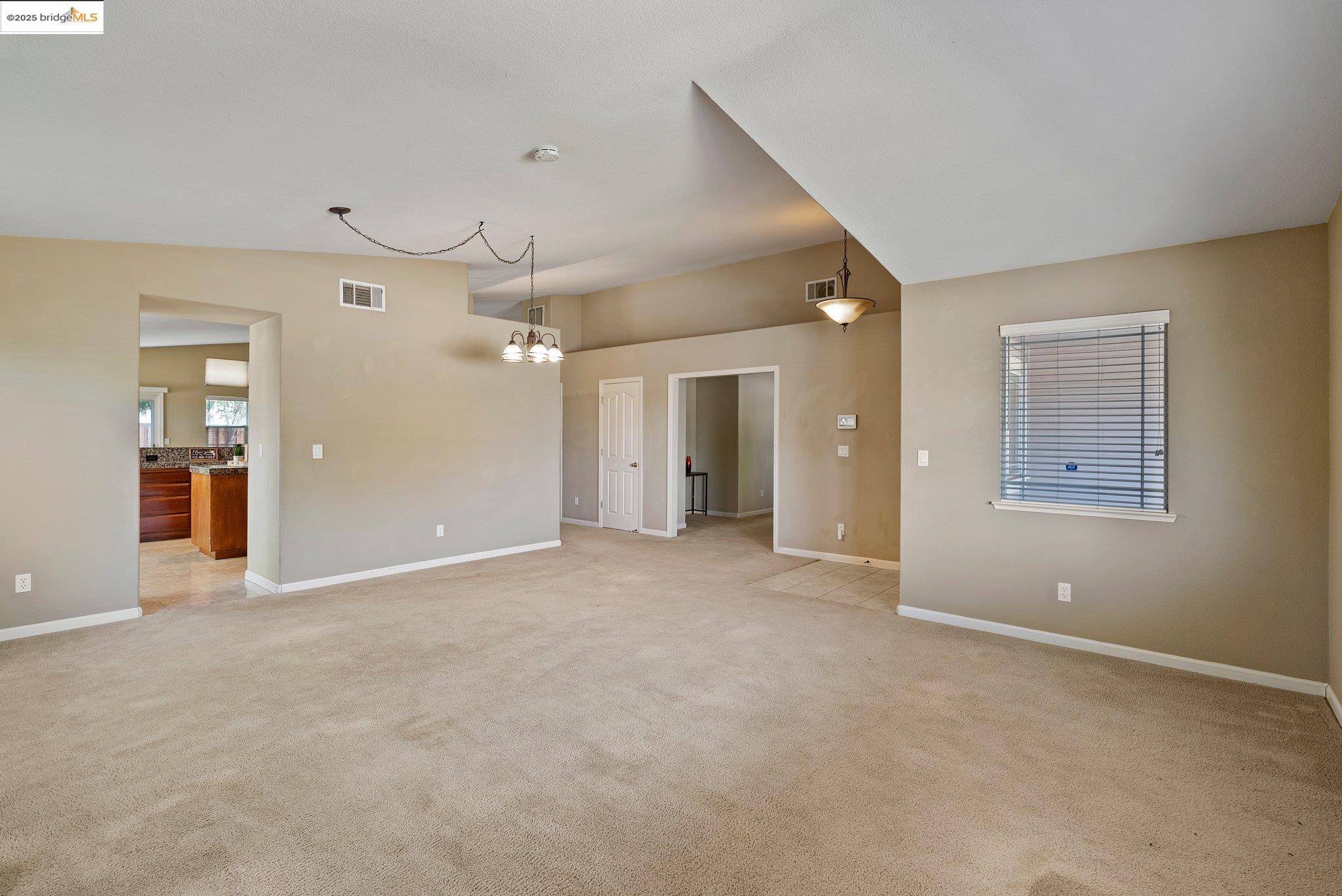 Detail Gallery Image 9 of 50 For 5200 Mohican Way, Antioch,  CA 94531 - 4 Beds | 2 Baths