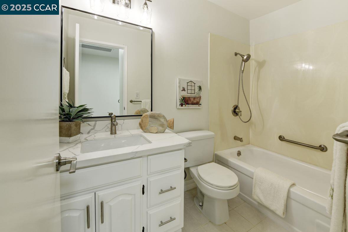 Detail Gallery Image 29 of 60 For 4944 Boxer Blvd, Concord,  CA 94521 - 4 Beds | 2/1 Baths