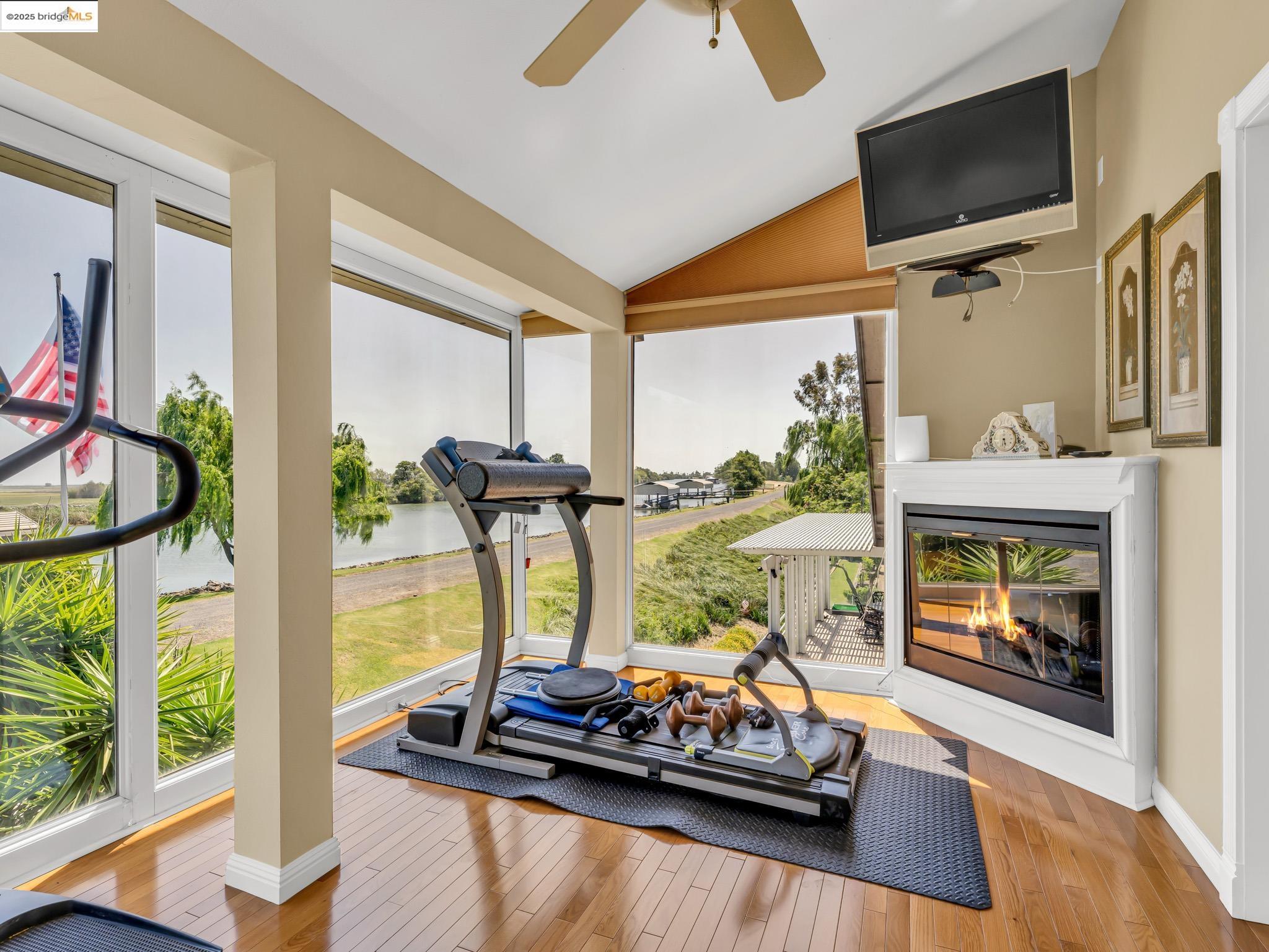 Detail Gallery Image 31 of 49 For 17035 Terminous Rd, Isleton,  CA 95641 - 3 Beds | 3 Baths