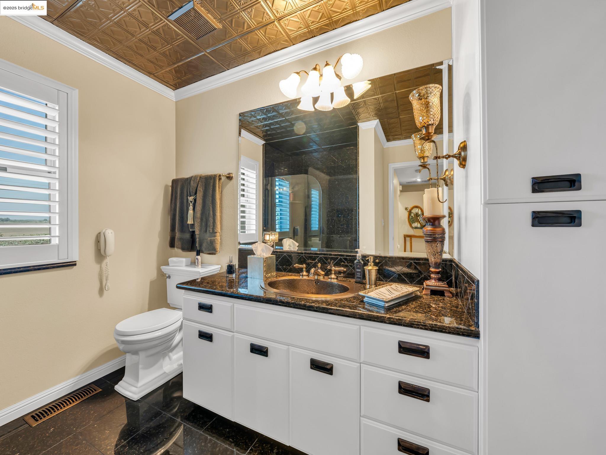 Detail Gallery Image 35 of 49 For 17035 Terminous Rd, Isleton,  CA 95641 - 3 Beds | 3 Baths