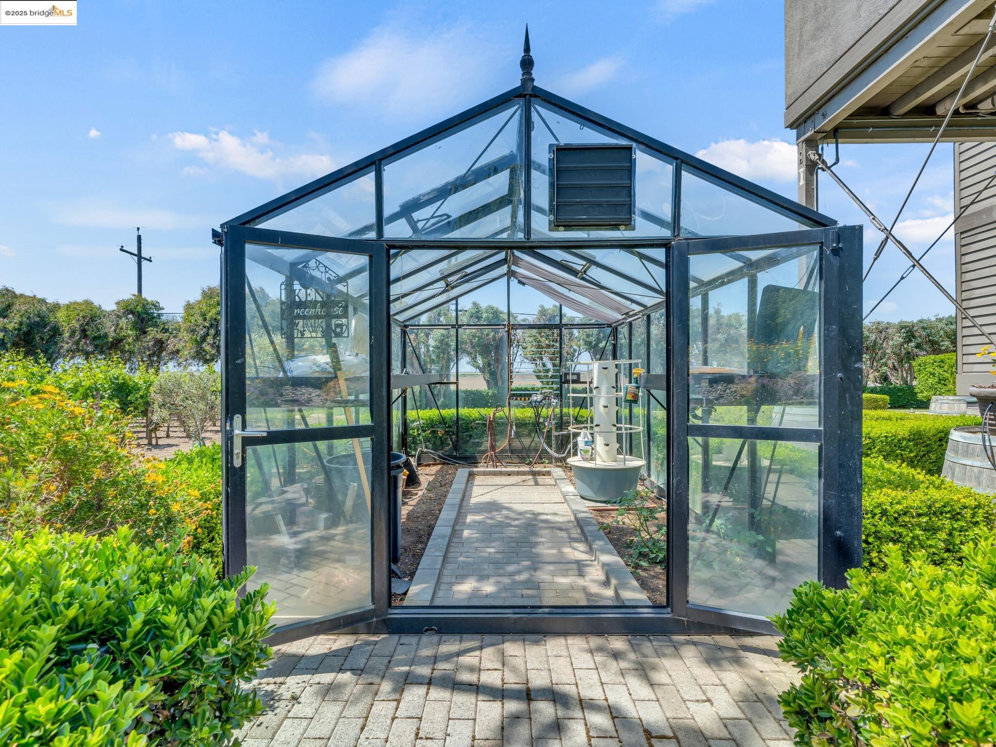 Detail Gallery Image 42 of 49 For 17035 Terminous Rd, Isleton,  CA 95641 - 3 Beds | 3 Baths