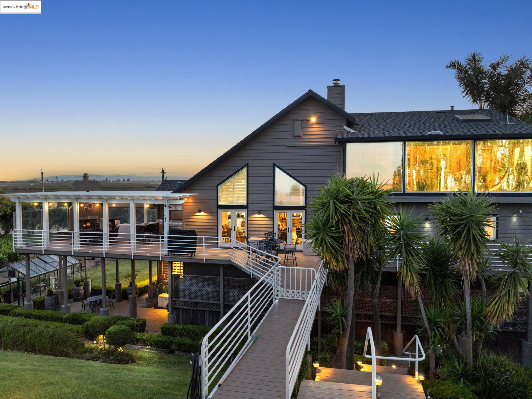 Detail Gallery Image 47 of 49 For 17035 Terminous Rd, Isleton,  CA 95641 - 3 Beds | 3 Baths