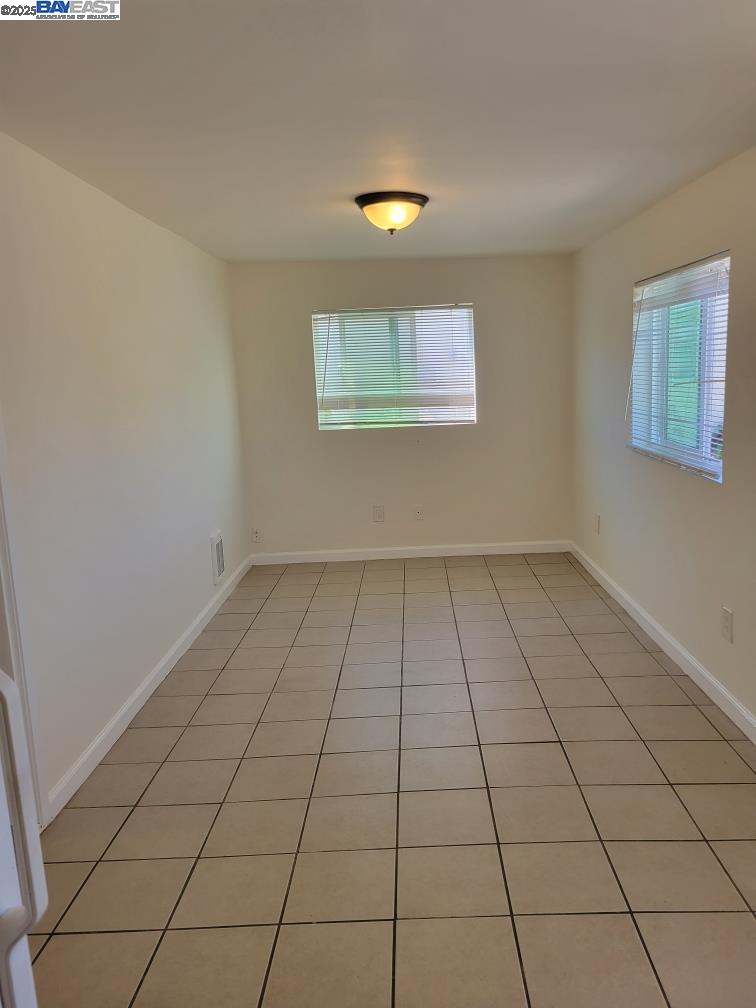 Detail Gallery Image 16 of 21 For 1112 Adason Dr, San Leandro,  CA 94578 - 2 Beds | 1/1 Baths