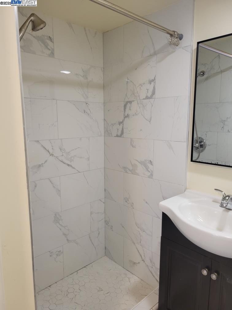 Detail Gallery Image 20 of 21 For 1112 Adason Dr, San Leandro,  CA 94578 - 2 Beds | 1/1 Baths