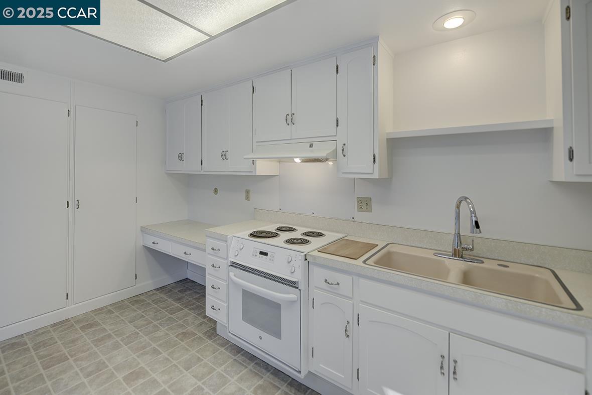 Detail Gallery Image 14 of 45 For 1137 Stanley Dollar Dr #5,  Walnut Creek,  CA 94595 - 2 Beds | 1 Baths