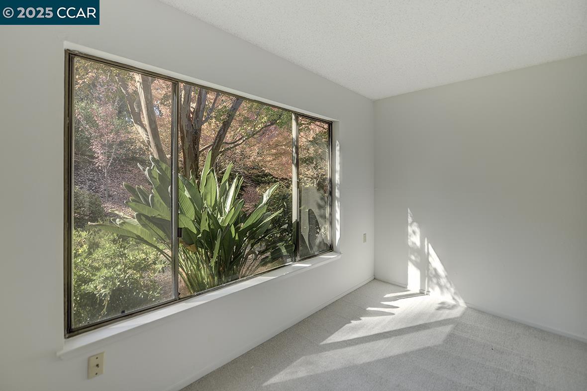 Detail Gallery Image 5 of 45 For 1137 Stanley Dollar Dr #5,  Walnut Creek,  CA 94595 - 2 Beds | 1 Baths