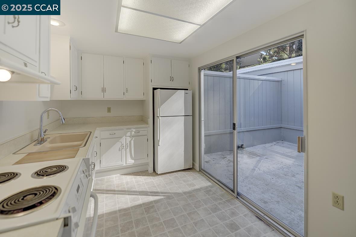 Detail Gallery Image 10 of 45 For 1137 Stanley Dollar Dr #5,  Walnut Creek,  CA 94595 - 2 Beds | 1 Baths